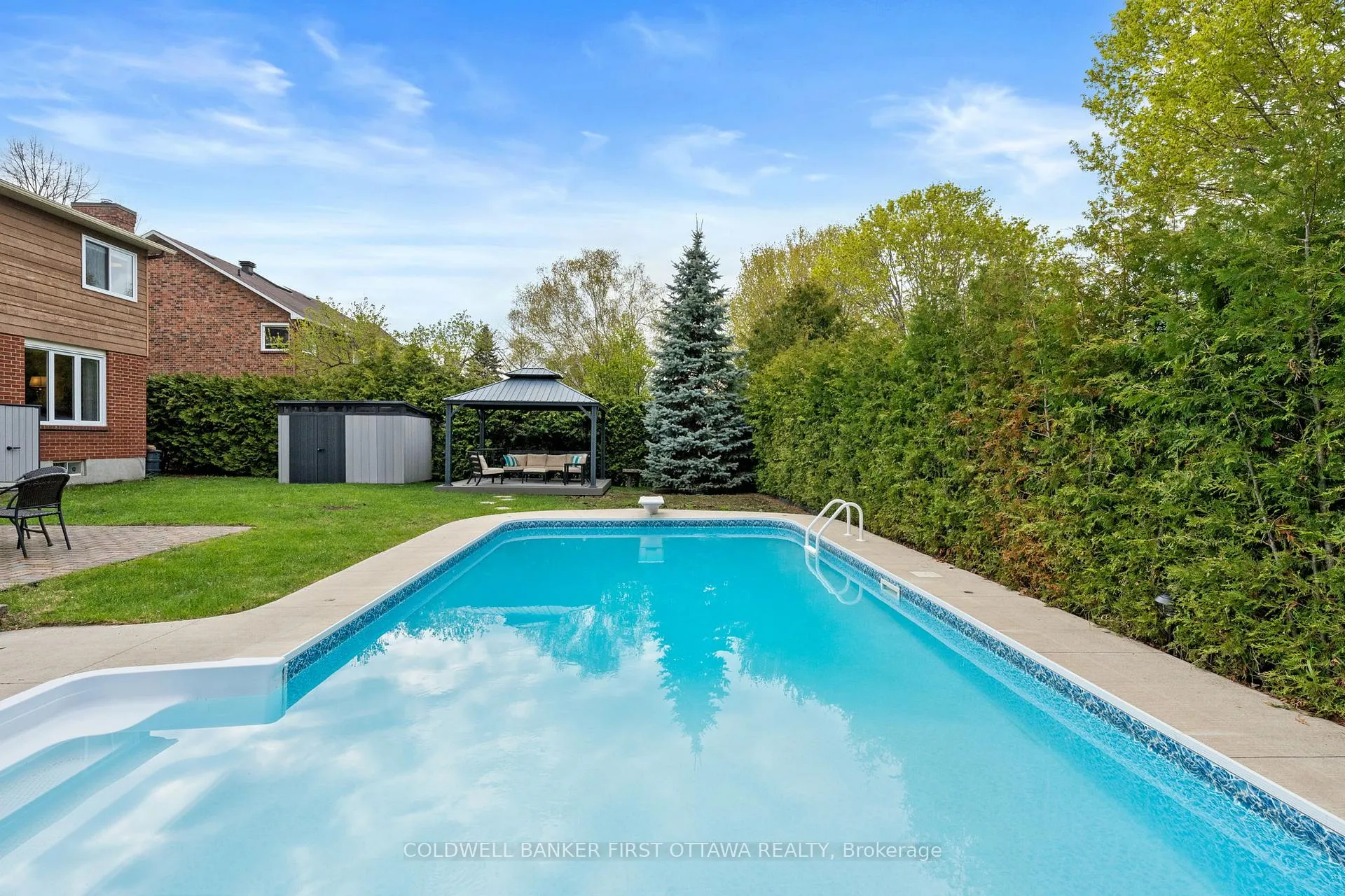 Photo 38 of 42 Hampel Crescent, Ottawa, Stittsville (Central) — HOMEH