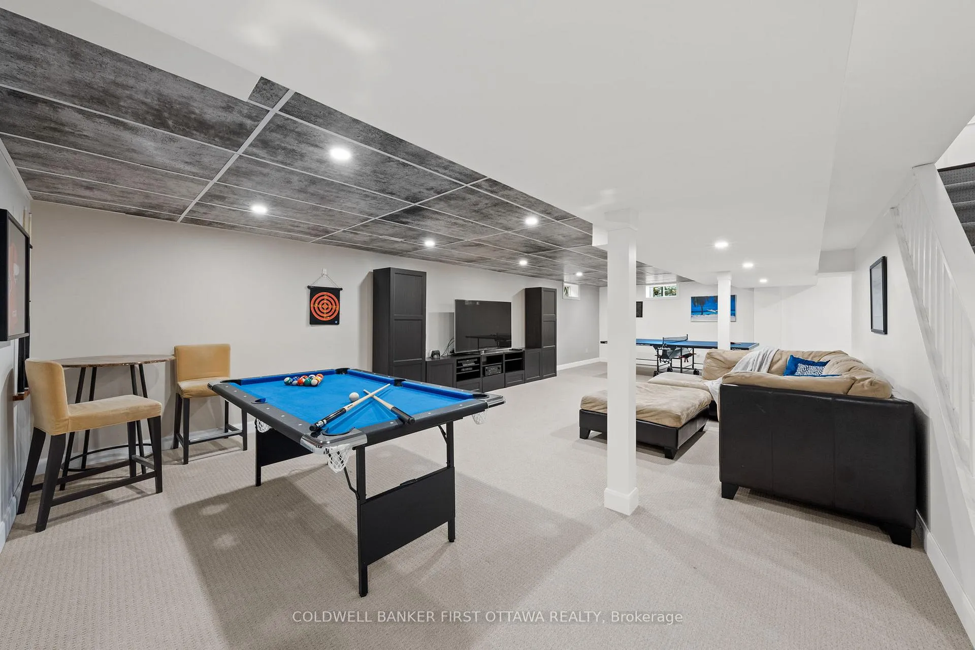Photo 40 of 42 Hampel Crescent, Ottawa, Stittsville (Central) — HOMEH