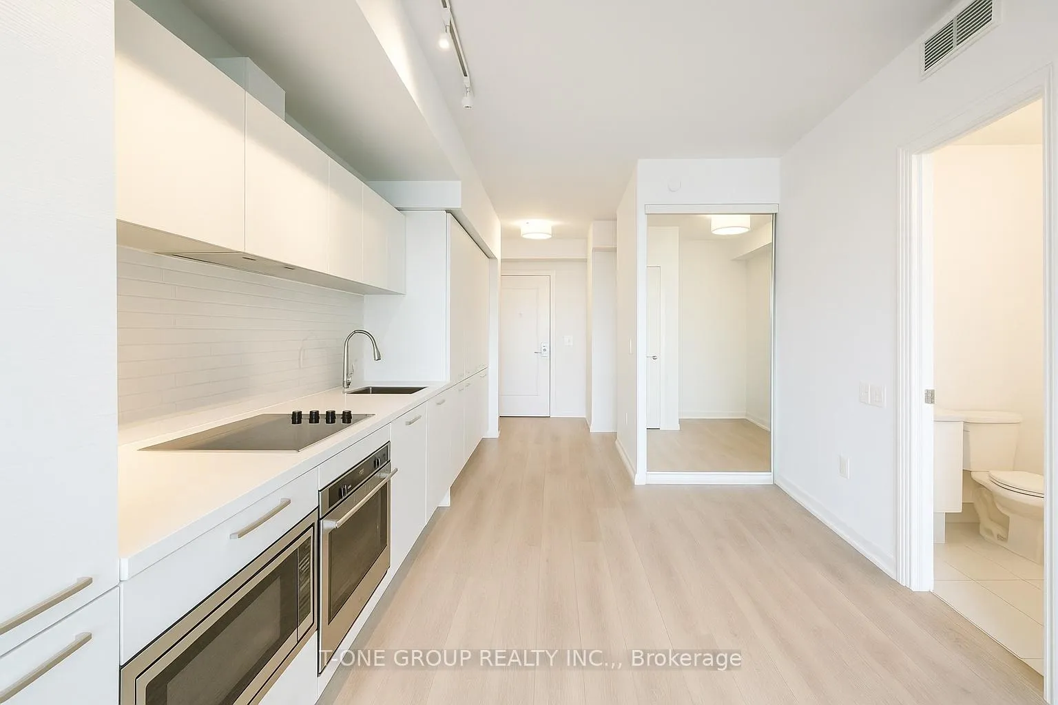 Photo 2 of Unit 2511, 3 Gloucester Street, Toronto, Church-Yonge Corridor — HOMEH