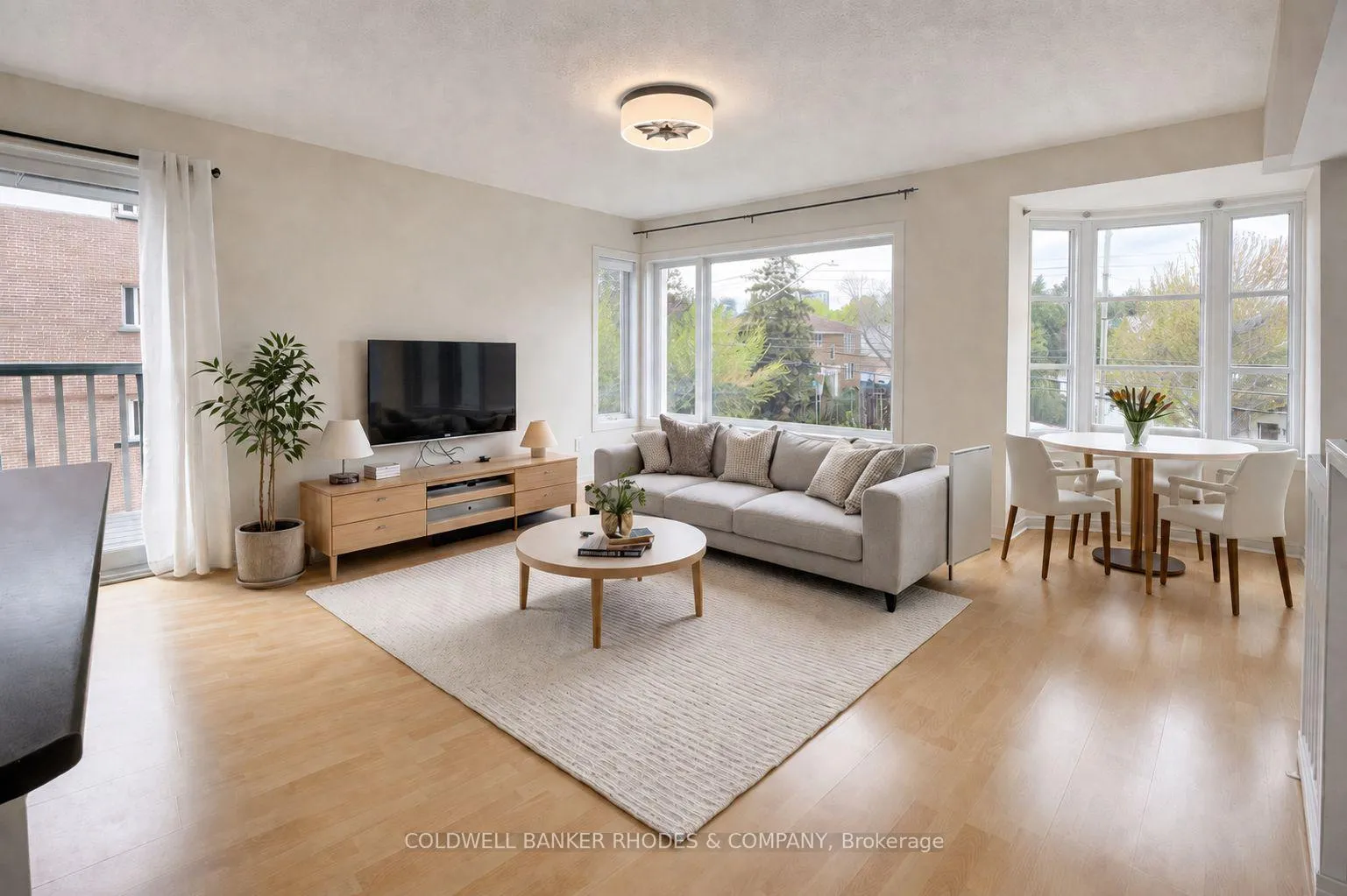 Photo 2 of Unit 1, 1204 Shillington Avenue, Ottawa, Carlington — HOMEH