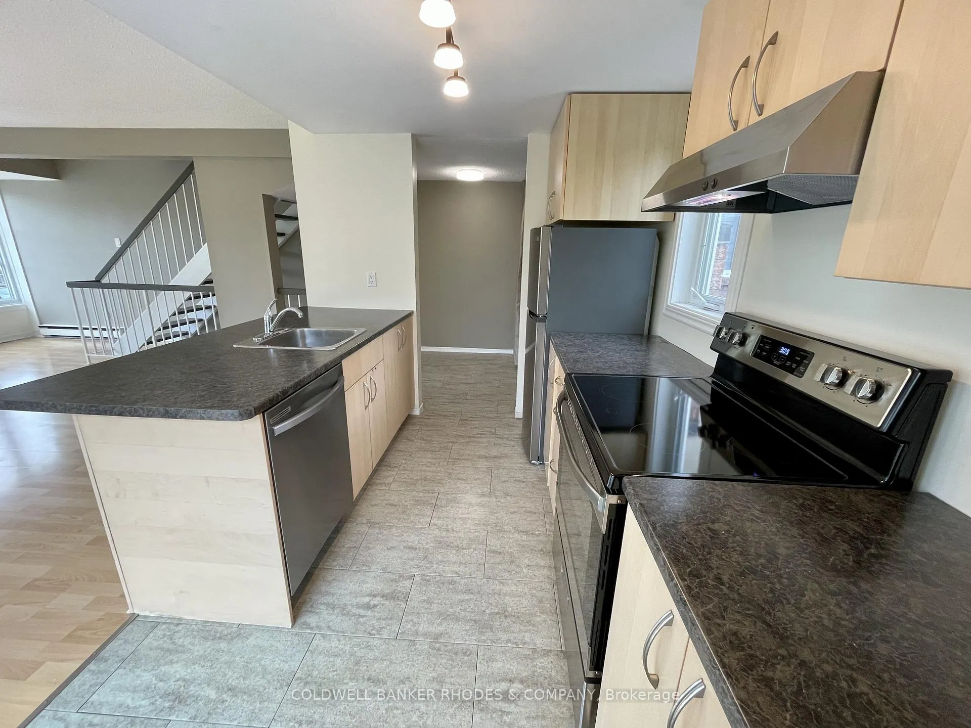 Photo 6 of Unit 1, 1204 Shillington Avenue, Ottawa, Carlington — HOMEH