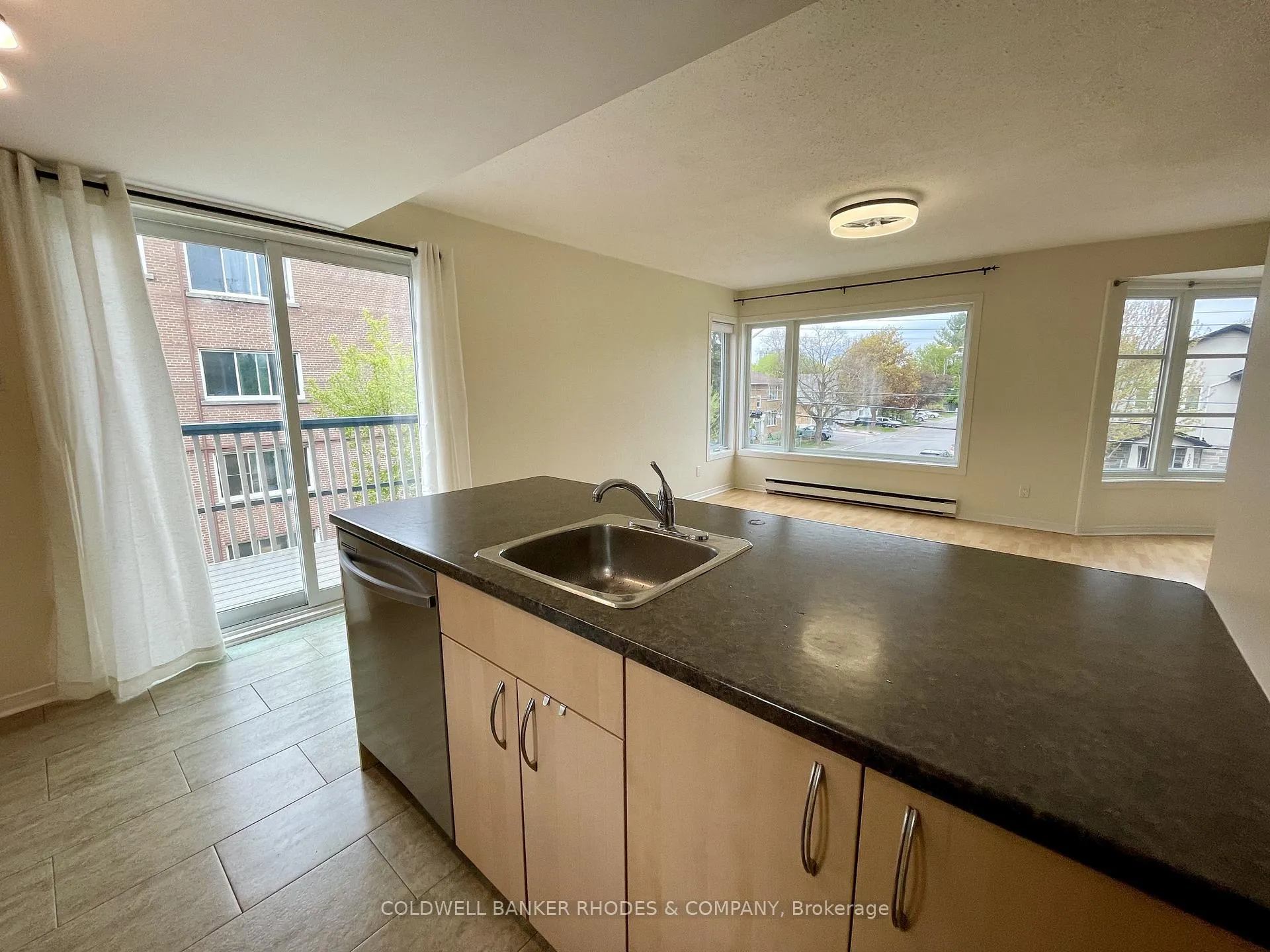 Photo 7 of Unit 1, 1204 Shillington Avenue, Ottawa, Carlington — HOMEH