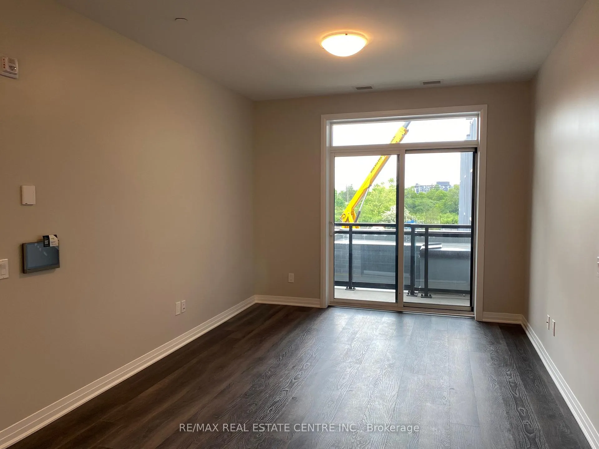 Photo 8 of Unit 228, 95 Dundas Street W, Oakville, Glenorchy — HOMEH