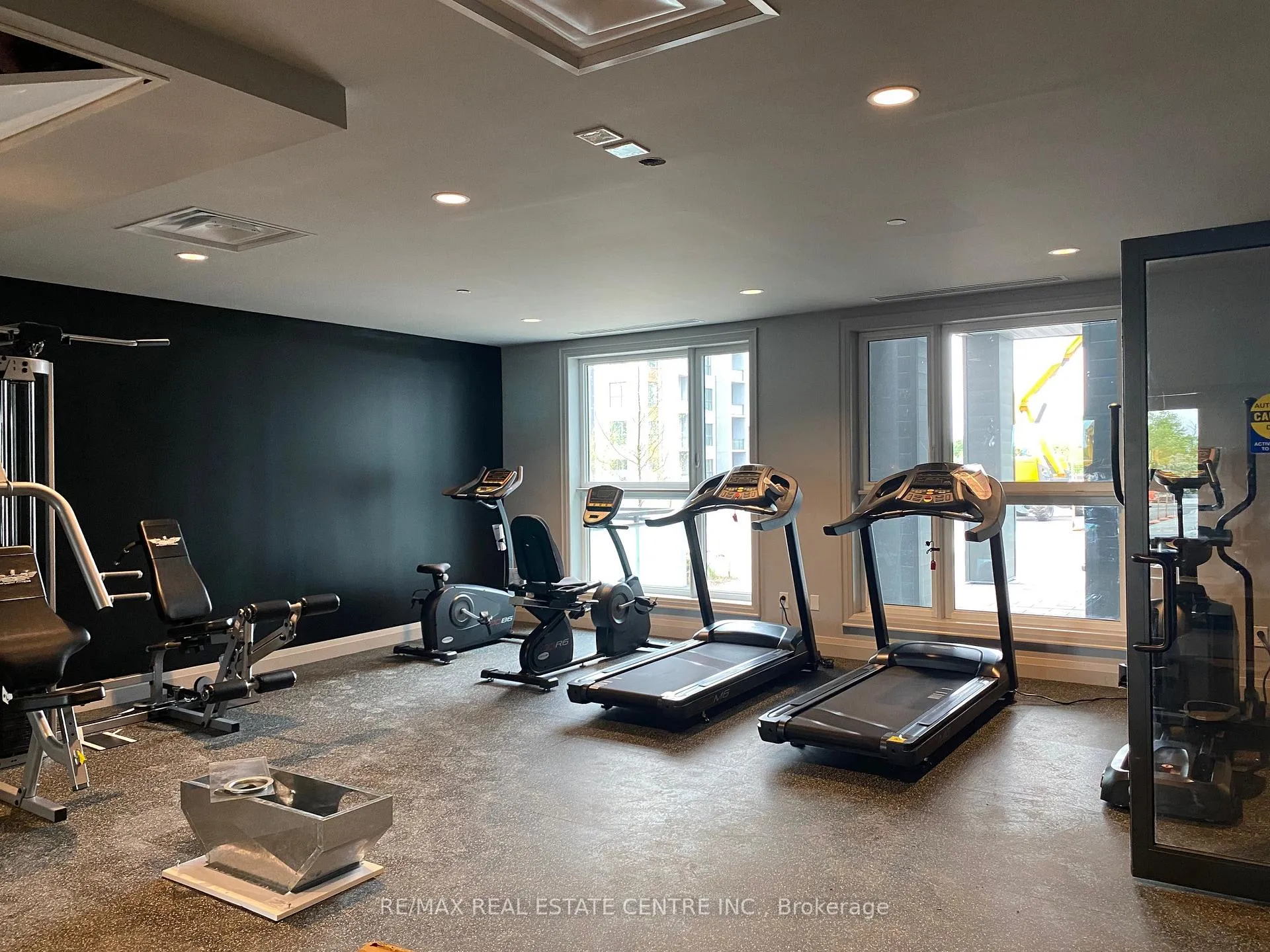 Photo 15 of Unit 228, 95 Dundas Street W, Oakville, Glenorchy — HOMEH