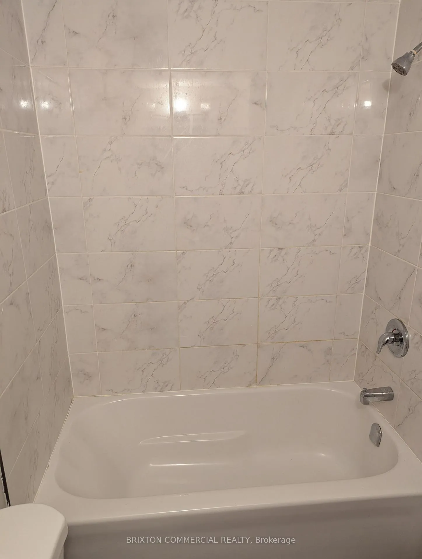 Photo 5 of Unit 11, 75 Elm Street, St. Thomas — HOMEH