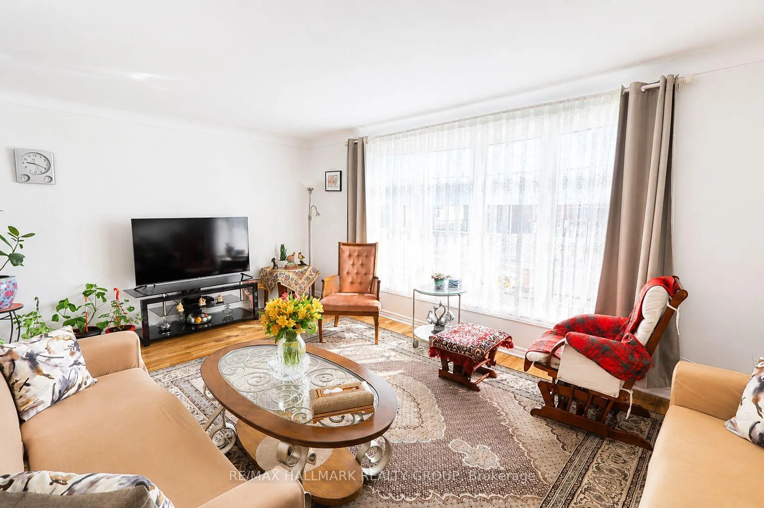 Photo 10 of Unit 2, 976 St Laurent Boulevard, Ottawa, Overbrook/Castle Heights — HOMEH