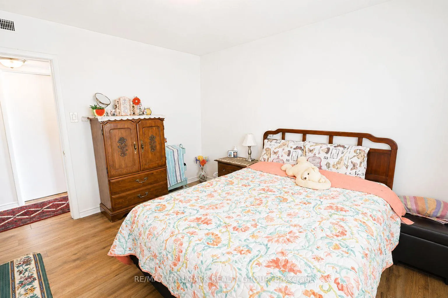 Photo 13 of Unit 2, 976 St Laurent Boulevard, Ottawa, Overbrook/Castle Heights — HOMEH