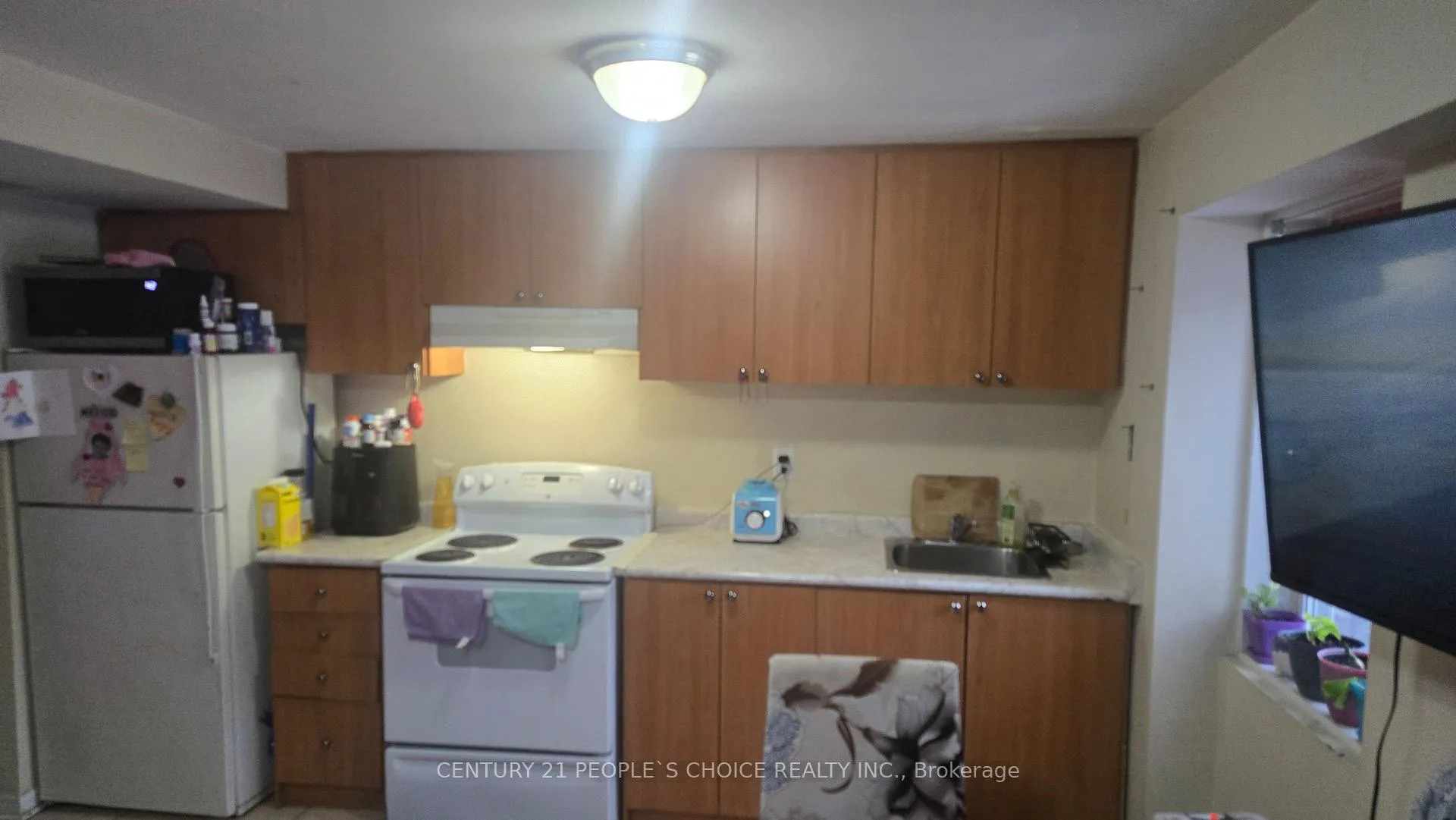Photo 10 of 68 Pennyroyal Crescent, Brampton, Bramalea North Industrial — HOMEH