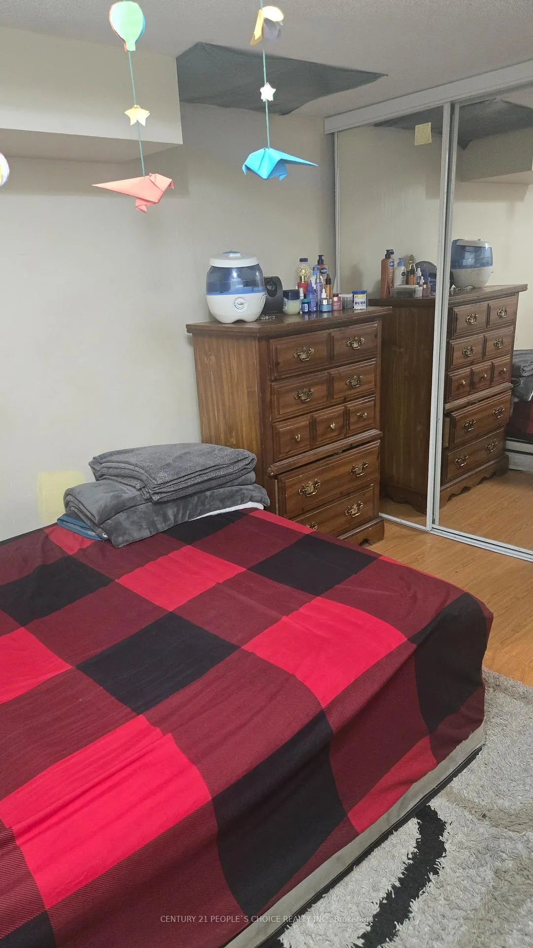 Photo 15 of 68 Pennyroyal Crescent, Brampton, Bramalea North Industrial — HOMEH