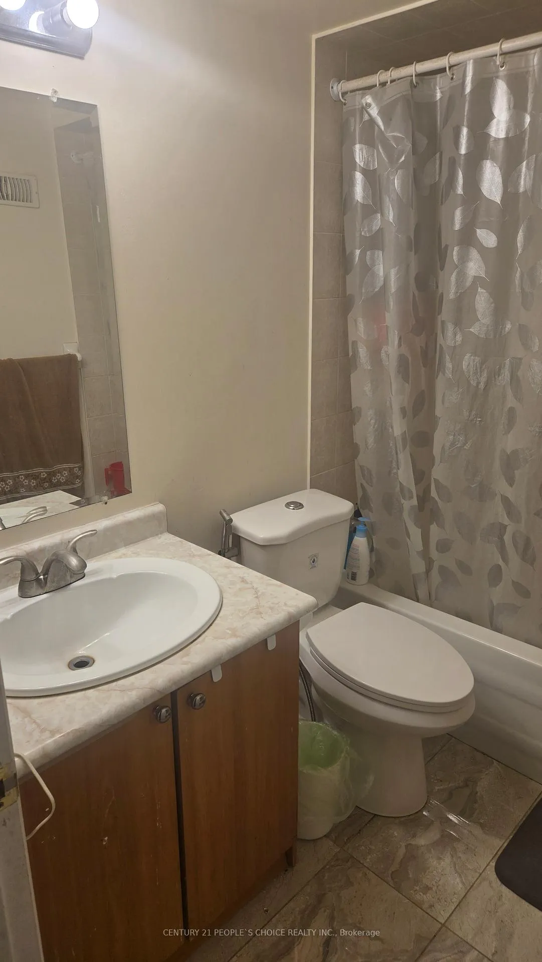 Photo 17 of 68 Pennyroyal Crescent, Brampton, Bramalea North Industrial — HOMEH