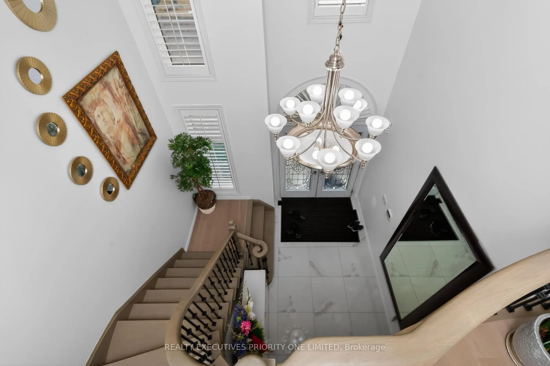 Photo 20 of 130 Greenview Circle, Vaughan, Rural Vaughan — HOMEH