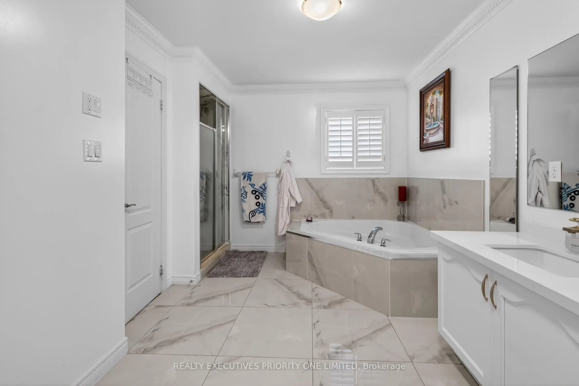 Photo 27 of 130 Greenview Circle, Vaughan, Rural Vaughan — HOMEH