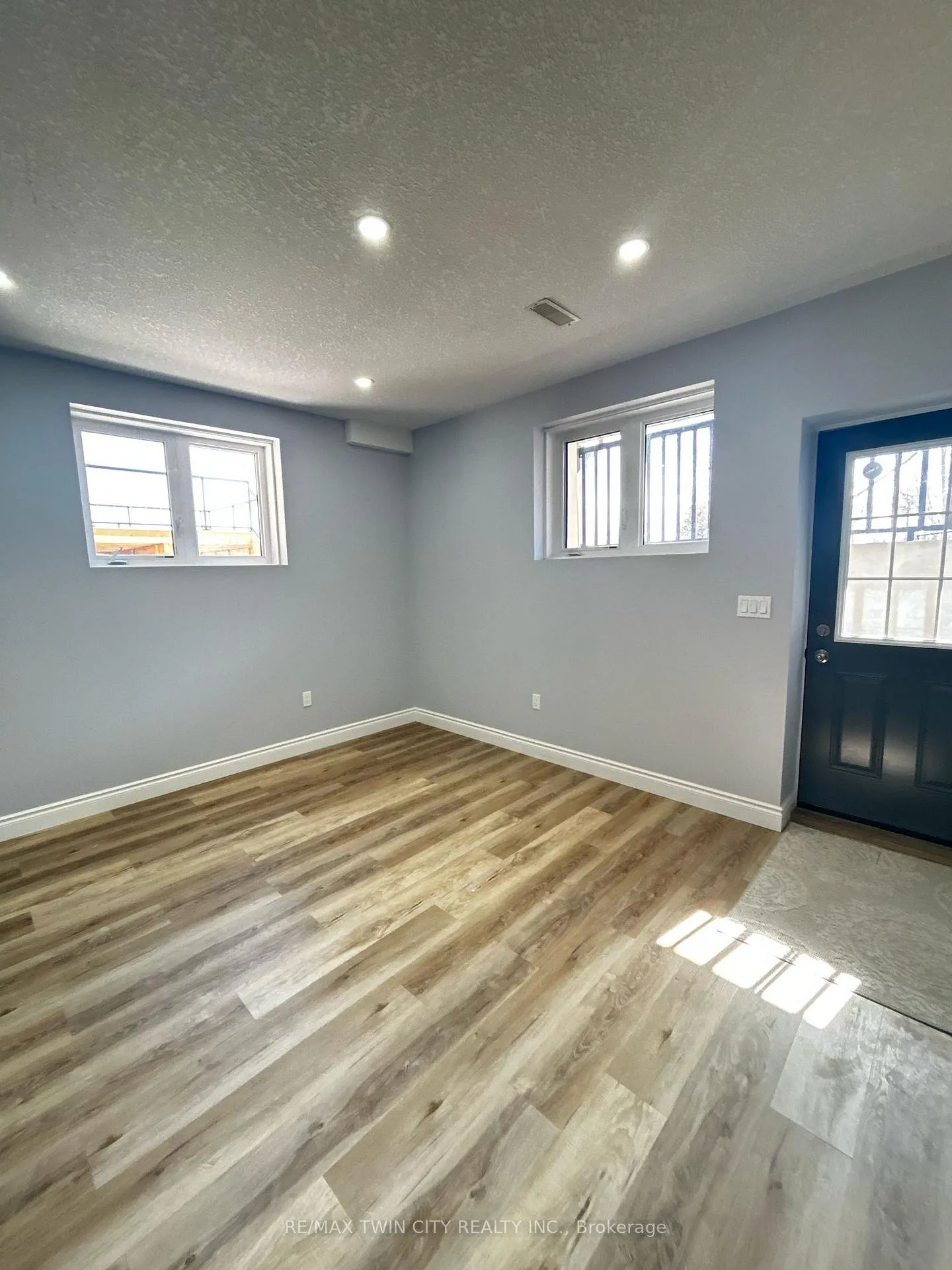Photo 4 of Unit Basement, 513 Blair Creek Drive, Kitchener — HOMEH