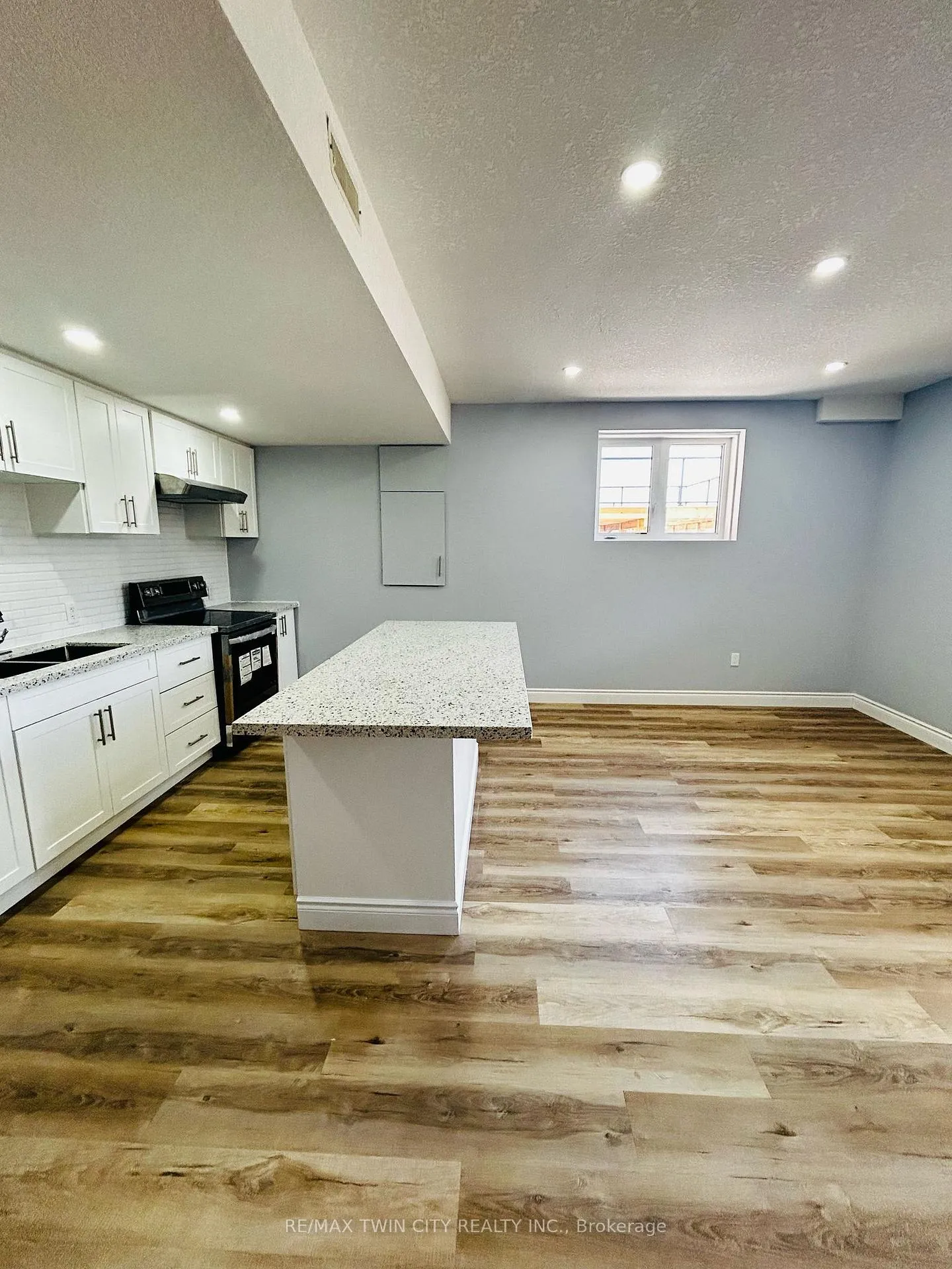 Photo 6 of Unit Basement, 513 Blair Creek Drive, Kitchener — HOMEH