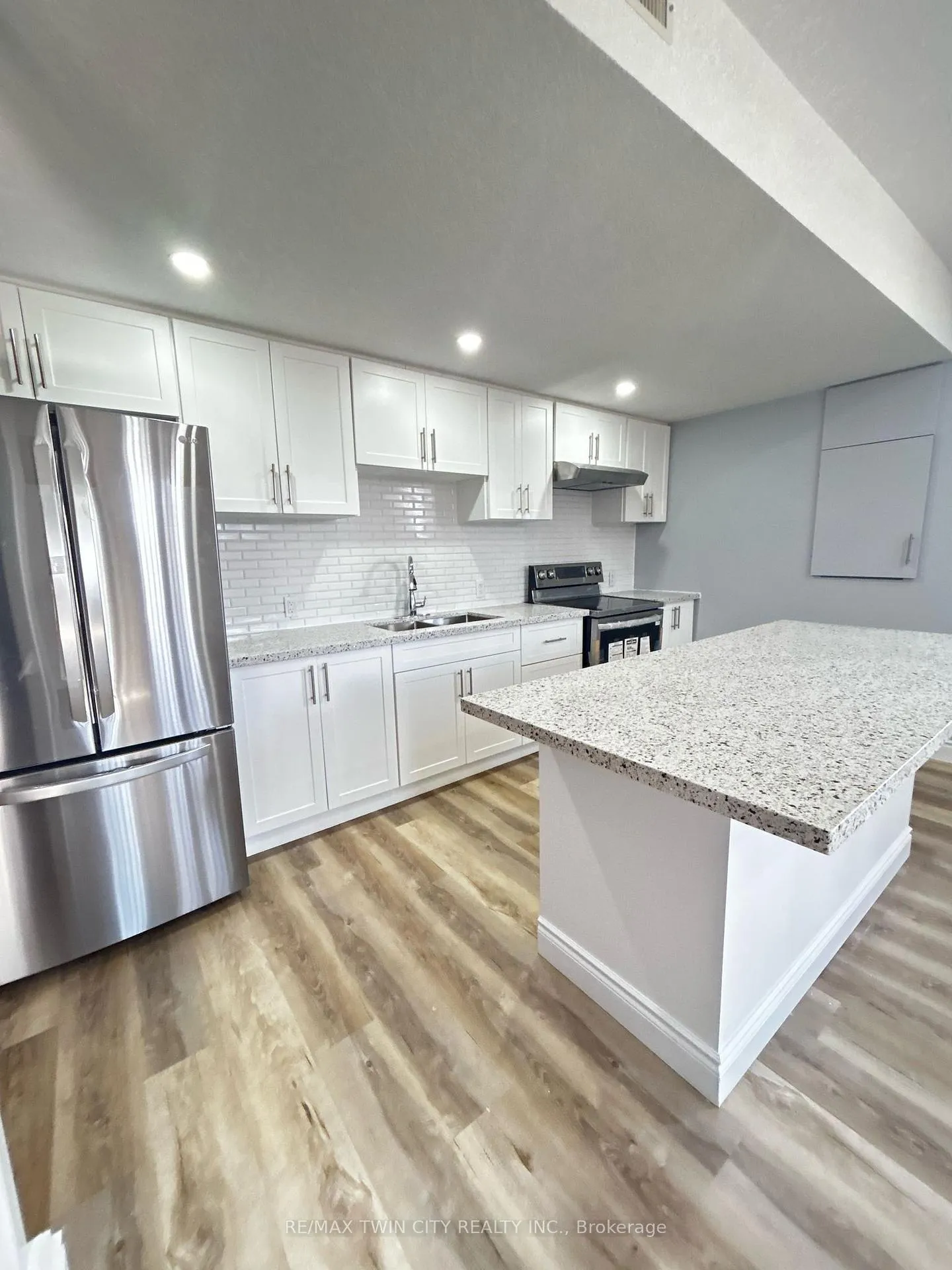 Photo 7 of Unit Basement, 513 Blair Creek Drive, Kitchener — HOMEH