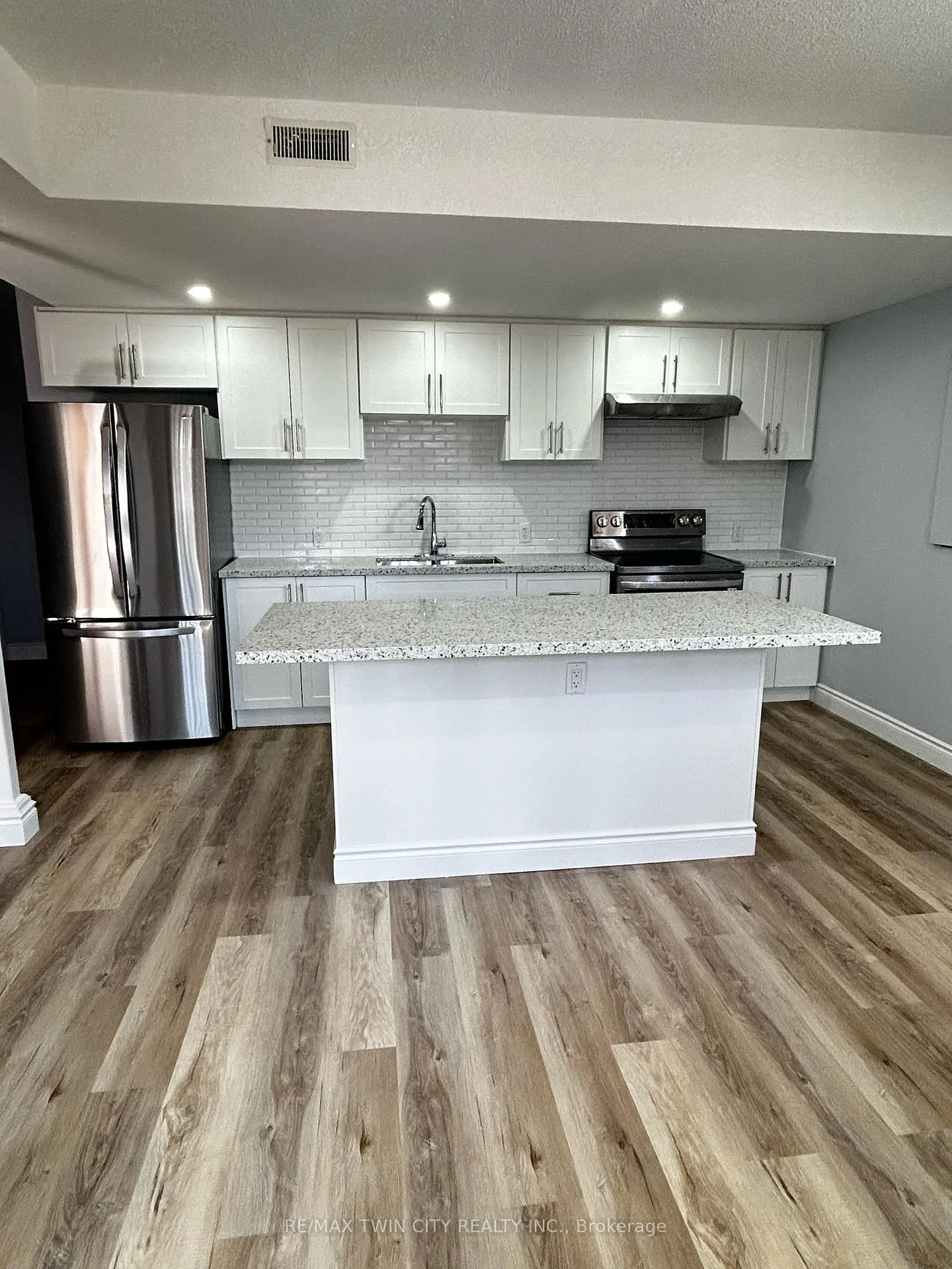 Photo 9 of Unit Basement, 513 Blair Creek Drive, Kitchener — HOMEH