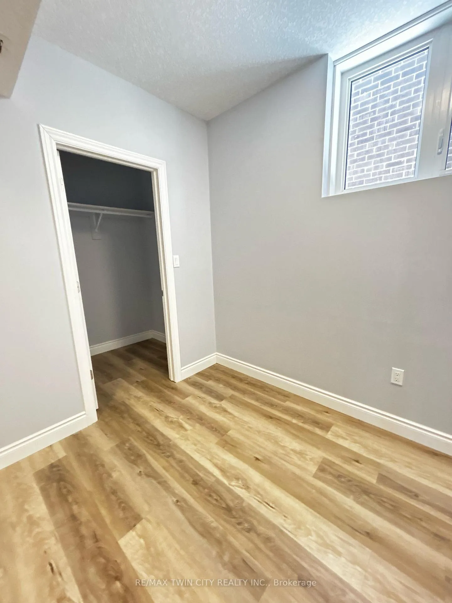 Photo 10 of Unit Basement, 513 Blair Creek Drive, Kitchener — HOMEH