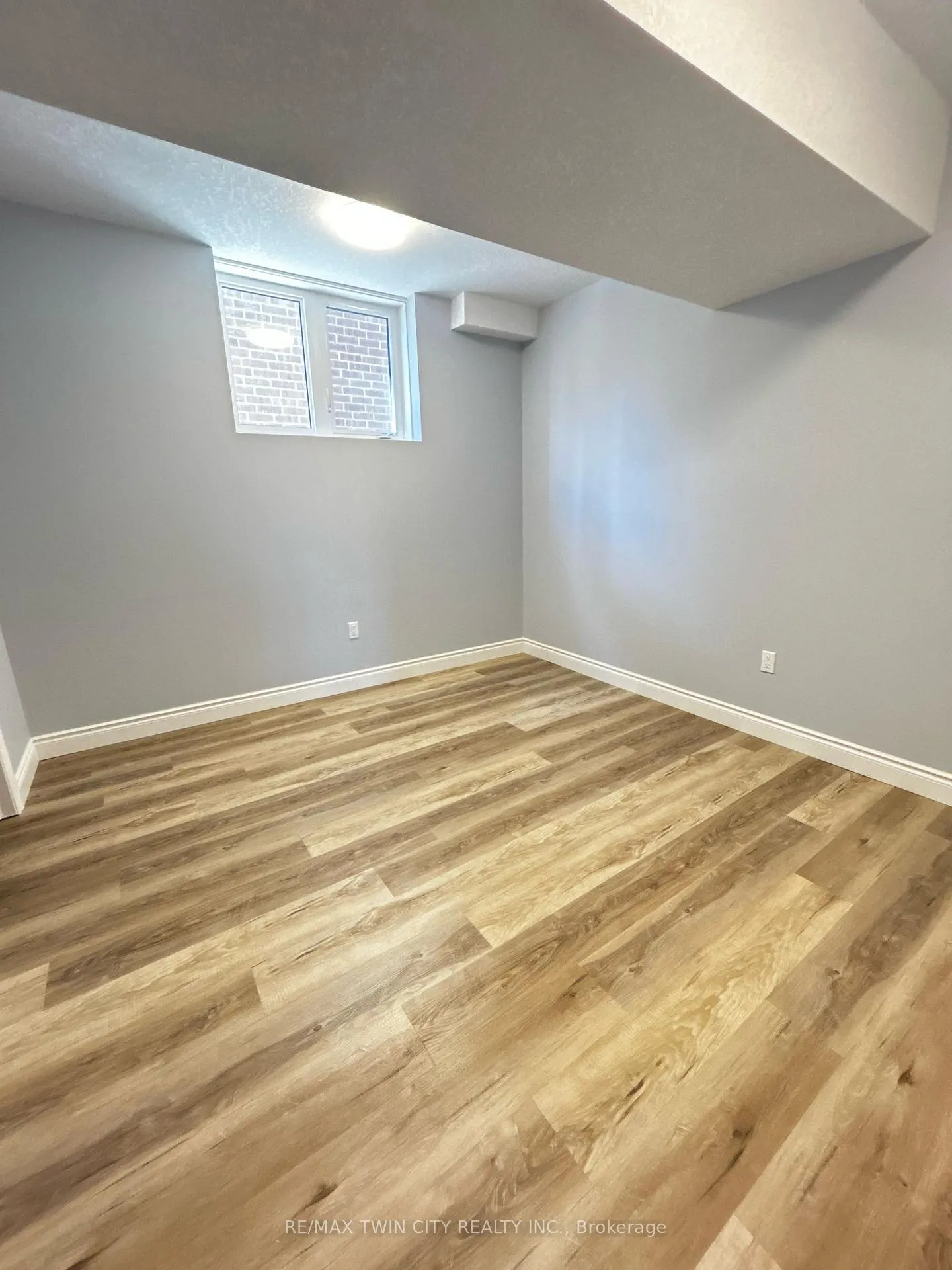 Photo 11 of Unit Basement, 513 Blair Creek Drive, Kitchener — HOMEH