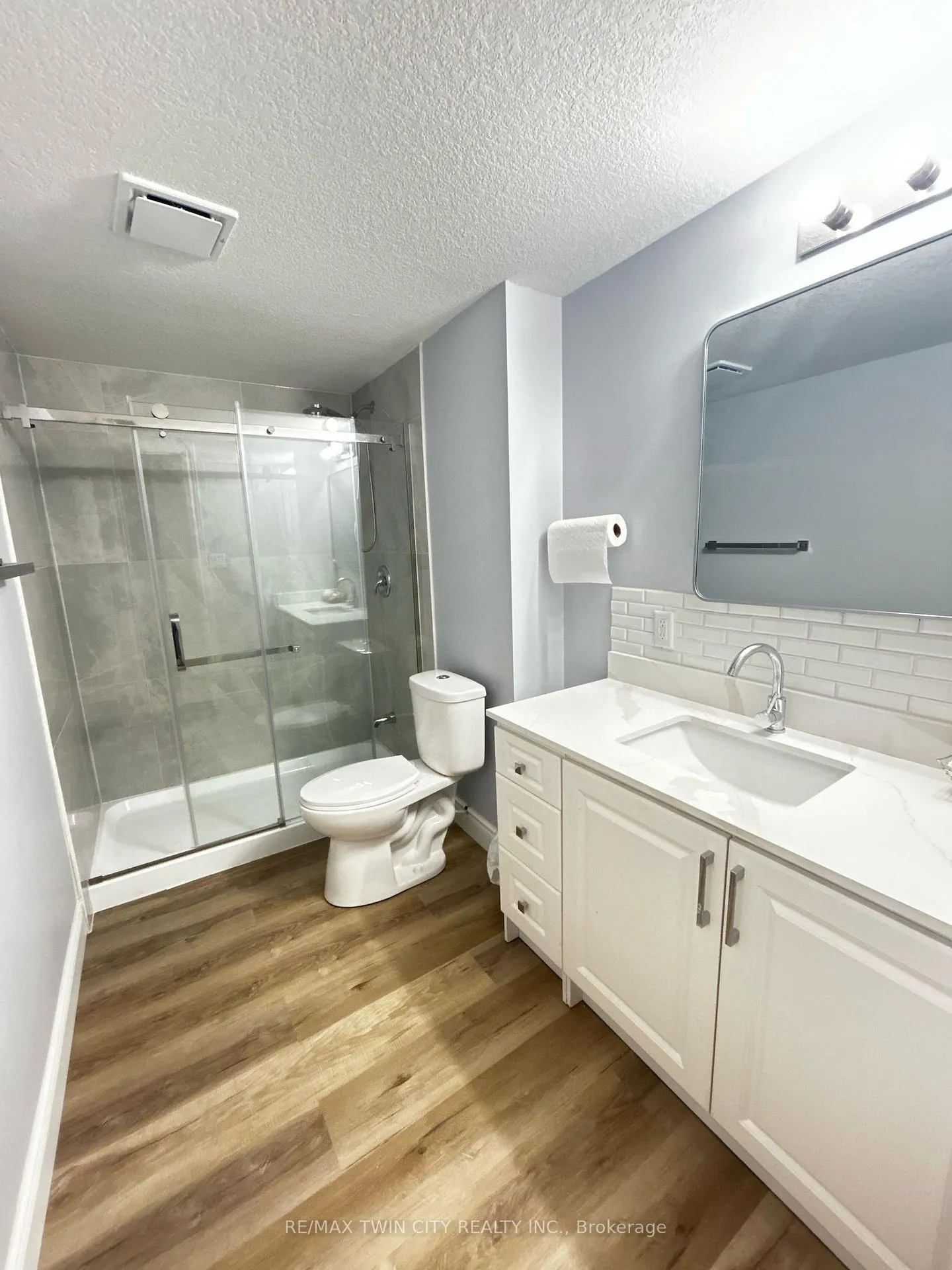 Photo 13 of Unit Basement, 513 Blair Creek Drive, Kitchener — HOMEH