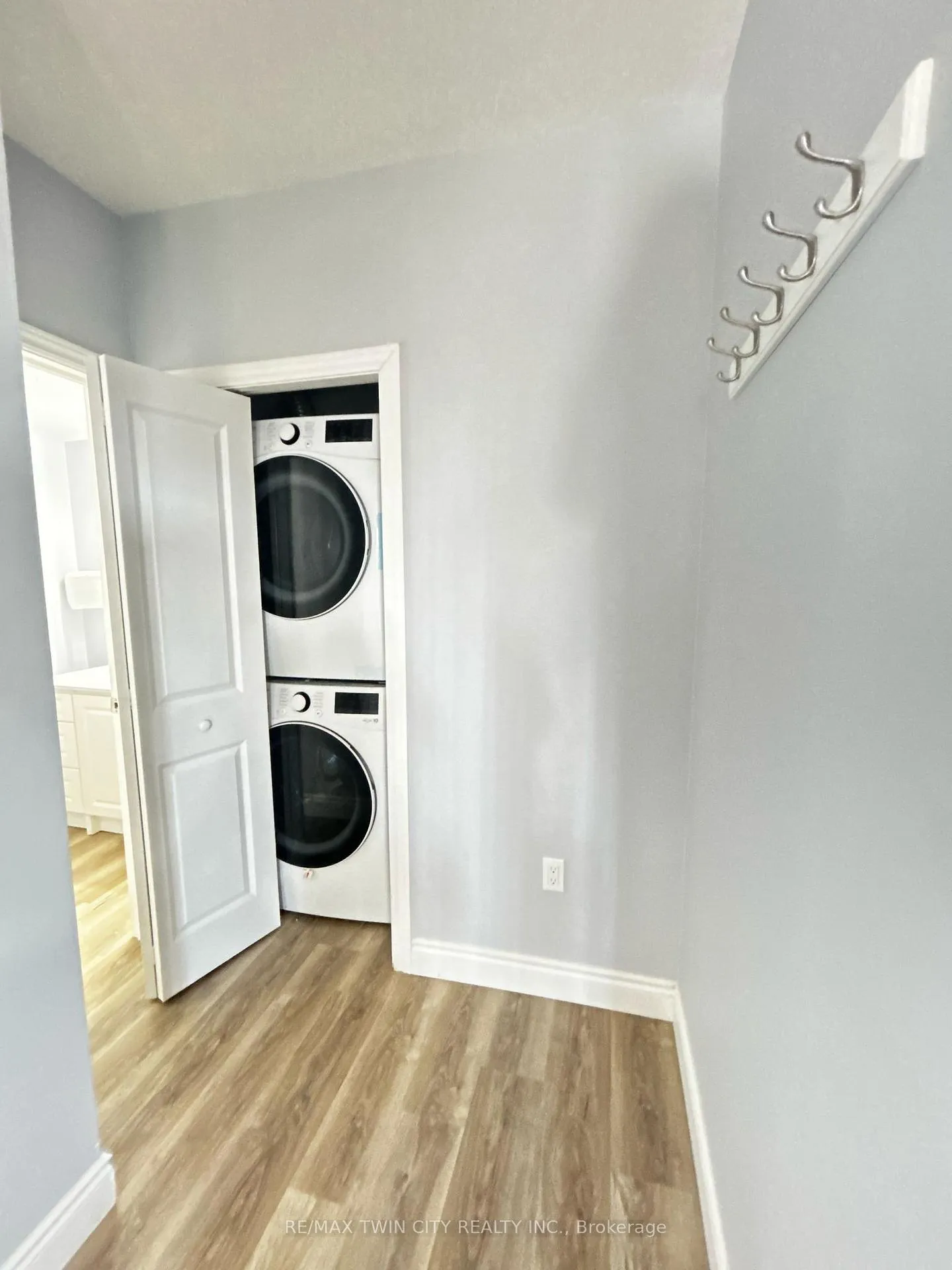 Photo 14 of Unit Basement, 513 Blair Creek Drive, Kitchener — HOMEH