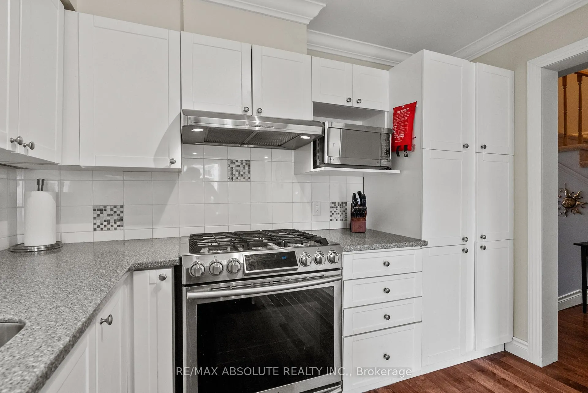 Photo 8 of 4199 Owl Valley Drive, Ottawa, Riverside South/Gloucester Glen — HOMEH