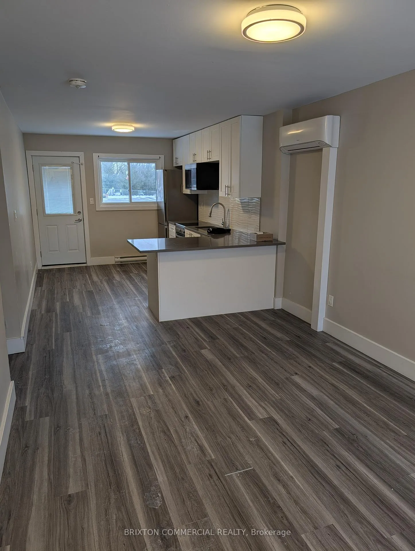 Photo 5 of Unit 10, 75 Elm Street, St. Thomas — HOMEH