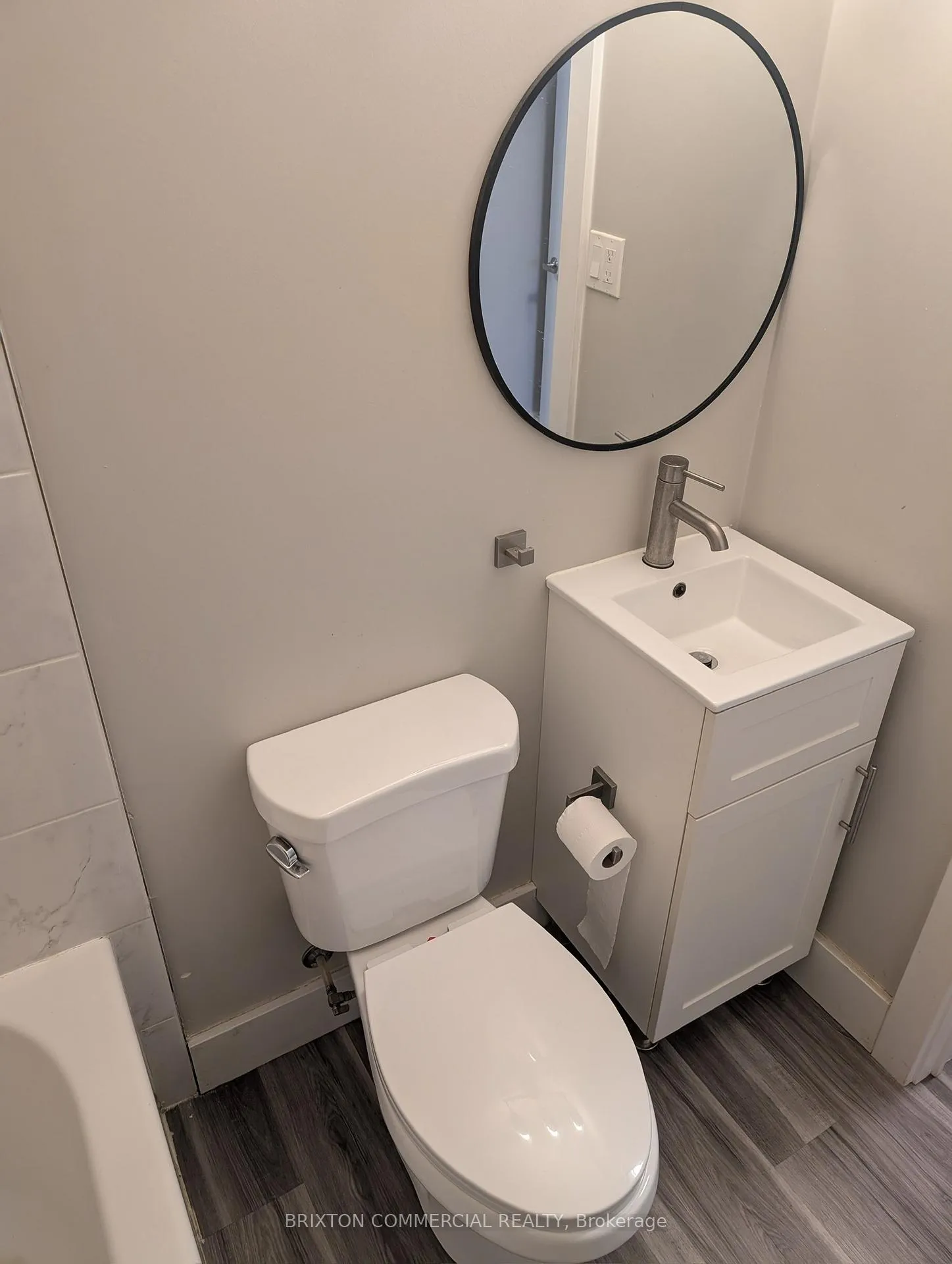 Photo 7 of Unit 10, 75 Elm Street, St. Thomas — HOMEH