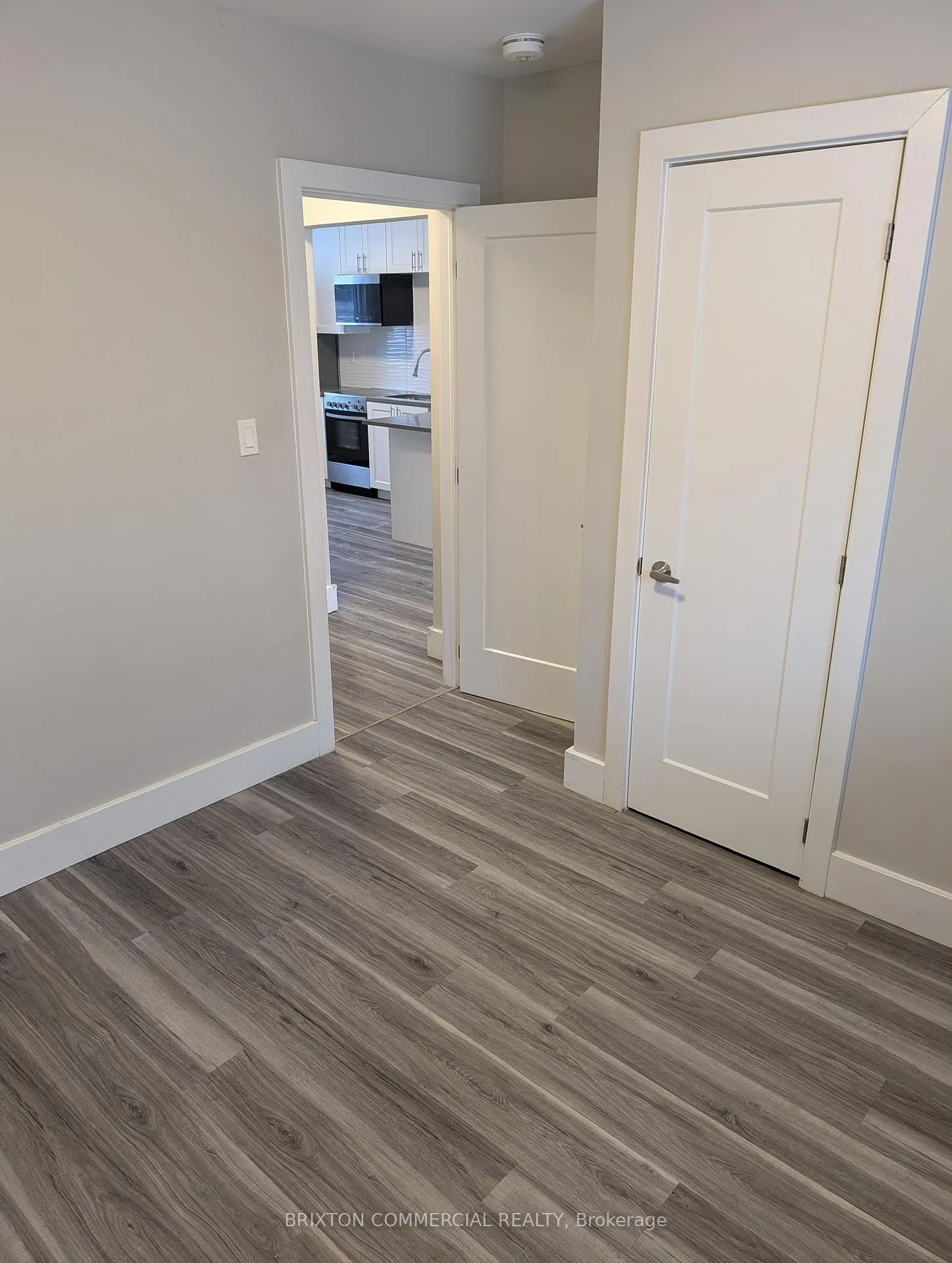 Photo 11 of Unit 10, 75 Elm Street, St. Thomas — HOMEH