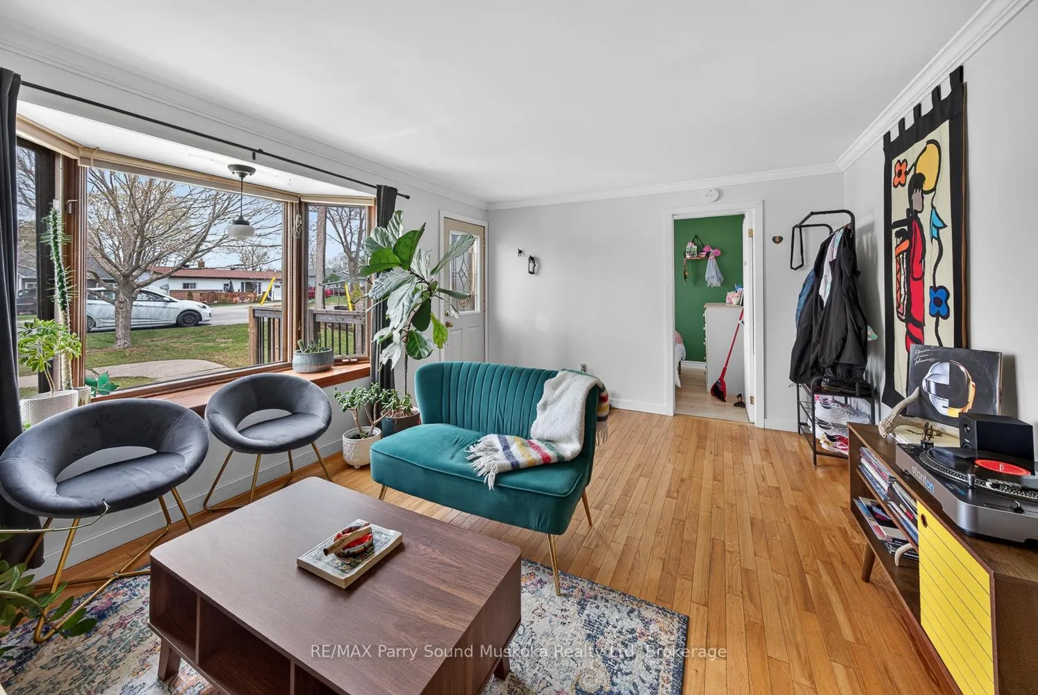 Photo 10 of 23 Highland Crescent, Parry Sound — HOMEH