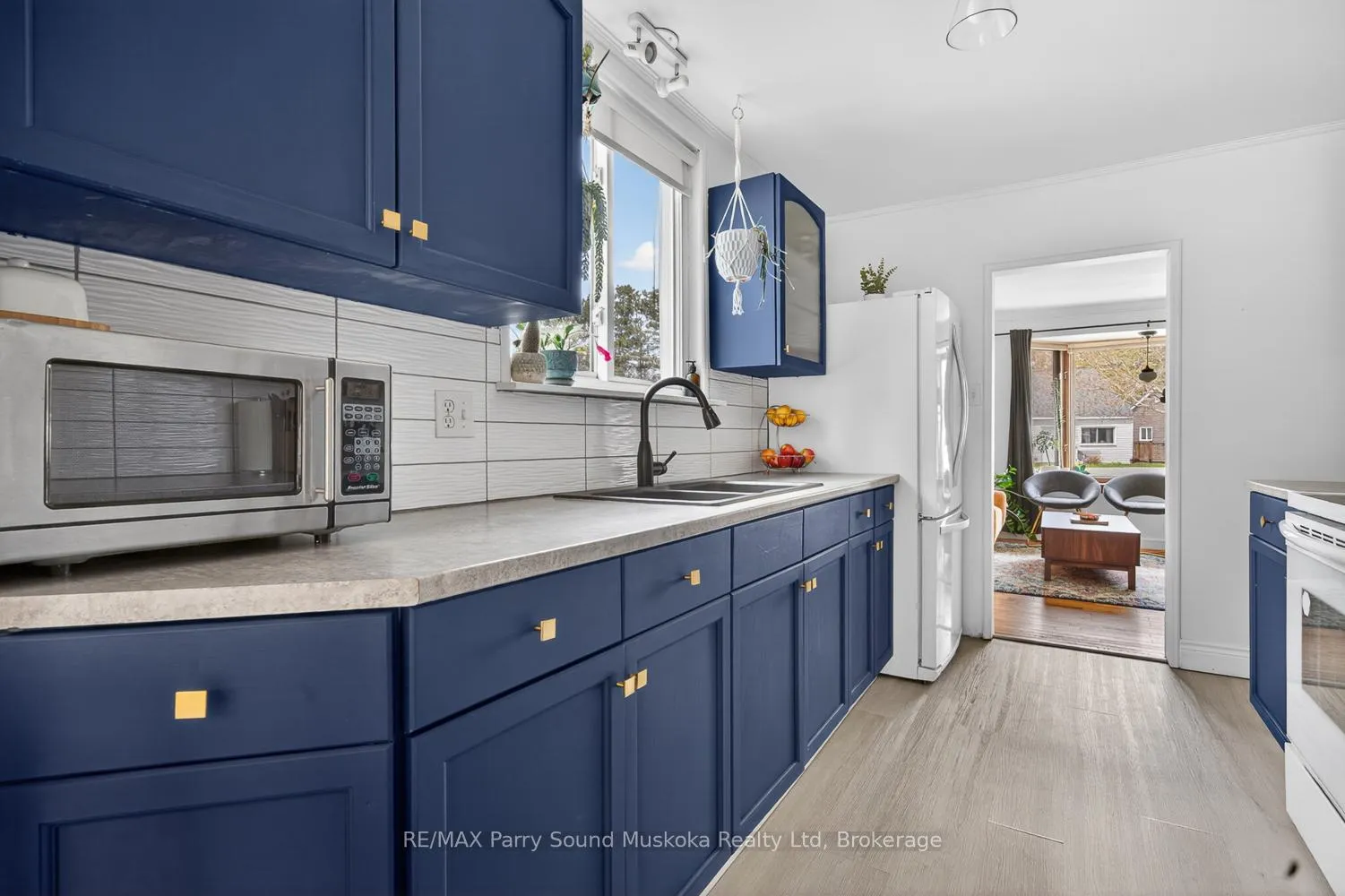 Photo 19 of 23 Highland Crescent, Parry Sound — HOMEH