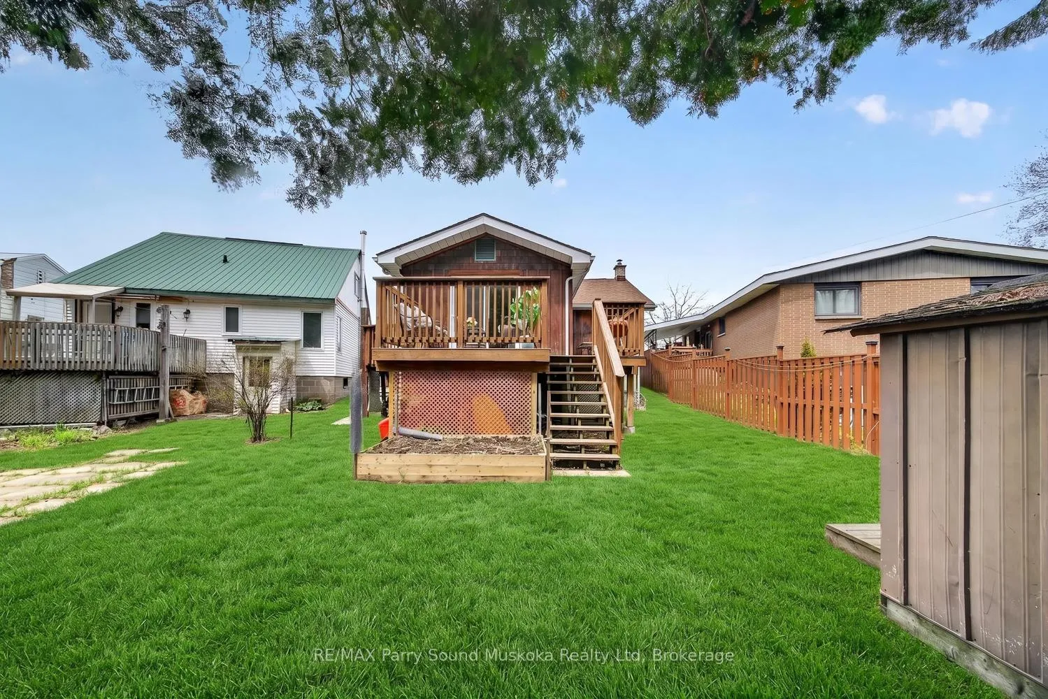 Photo 38 of 23 Highland Crescent, Parry Sound — HOMEH