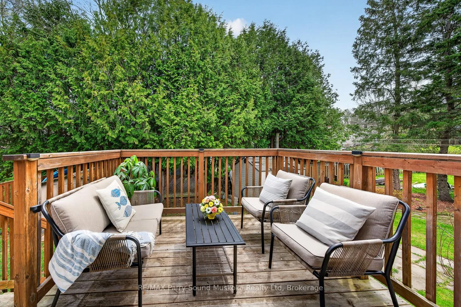 Photo 41 of 23 Highland Crescent, Parry Sound — HOMEH