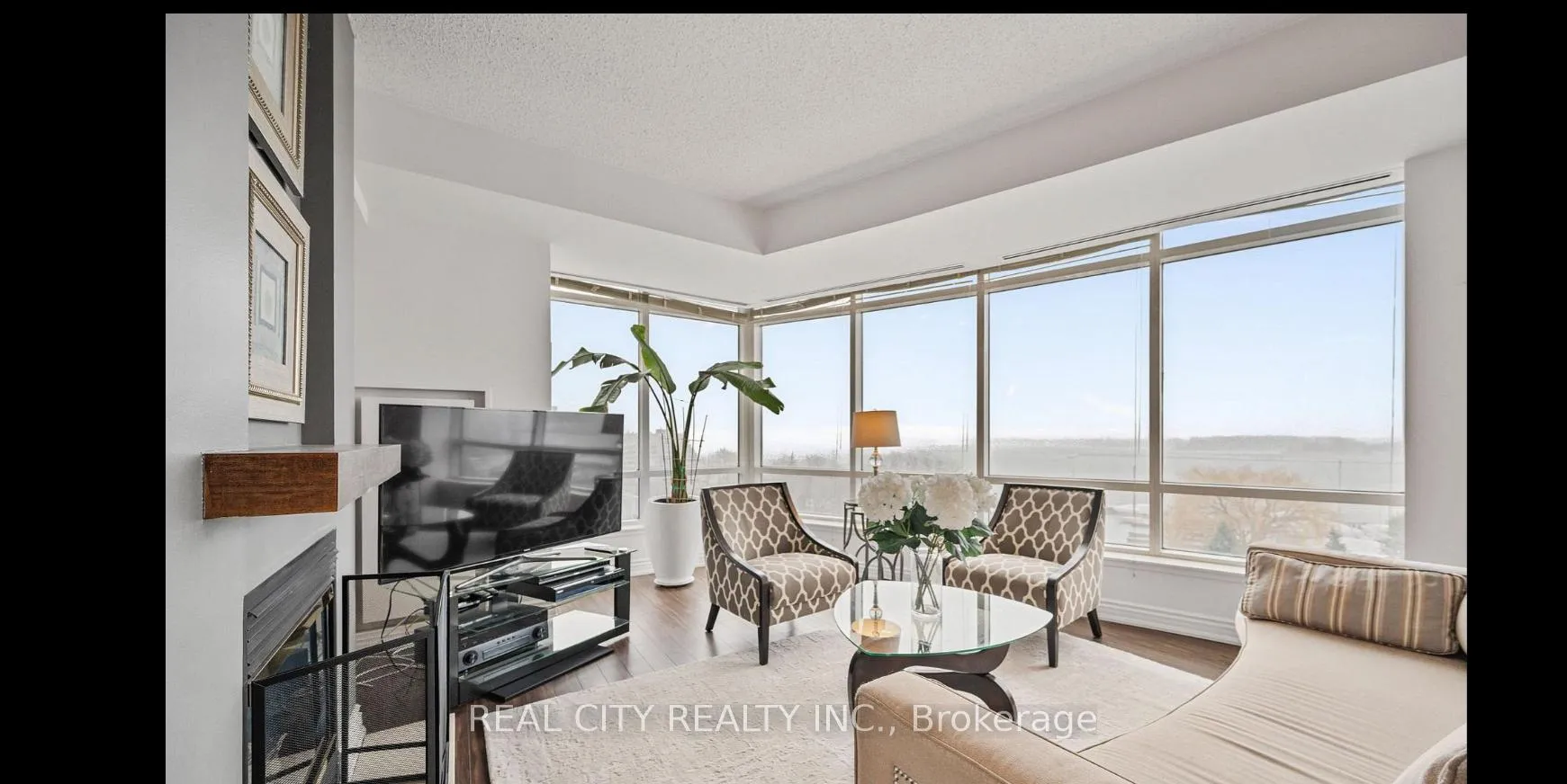 Photo 1 of Unit 801E, 500 Queens Quay W, Toronto, Waterfront Communities — HOMEH