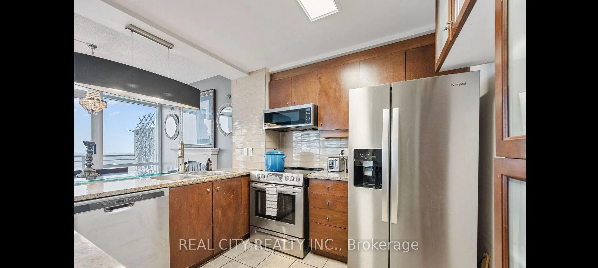 Photo 7 of Unit 801E, 500 Queens Quay W, Toronto, Waterfront Communities — HOMEH