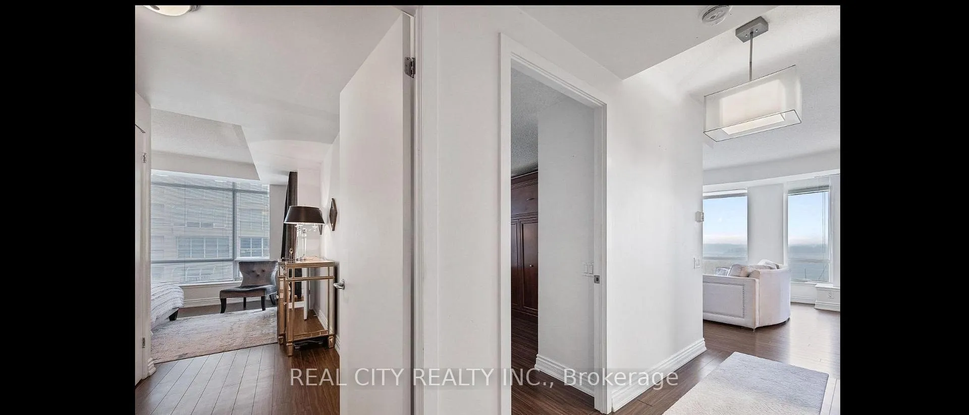 Photo 8 of Unit 801E, 500 Queens Quay W, Toronto, Waterfront Communities — HOMEH