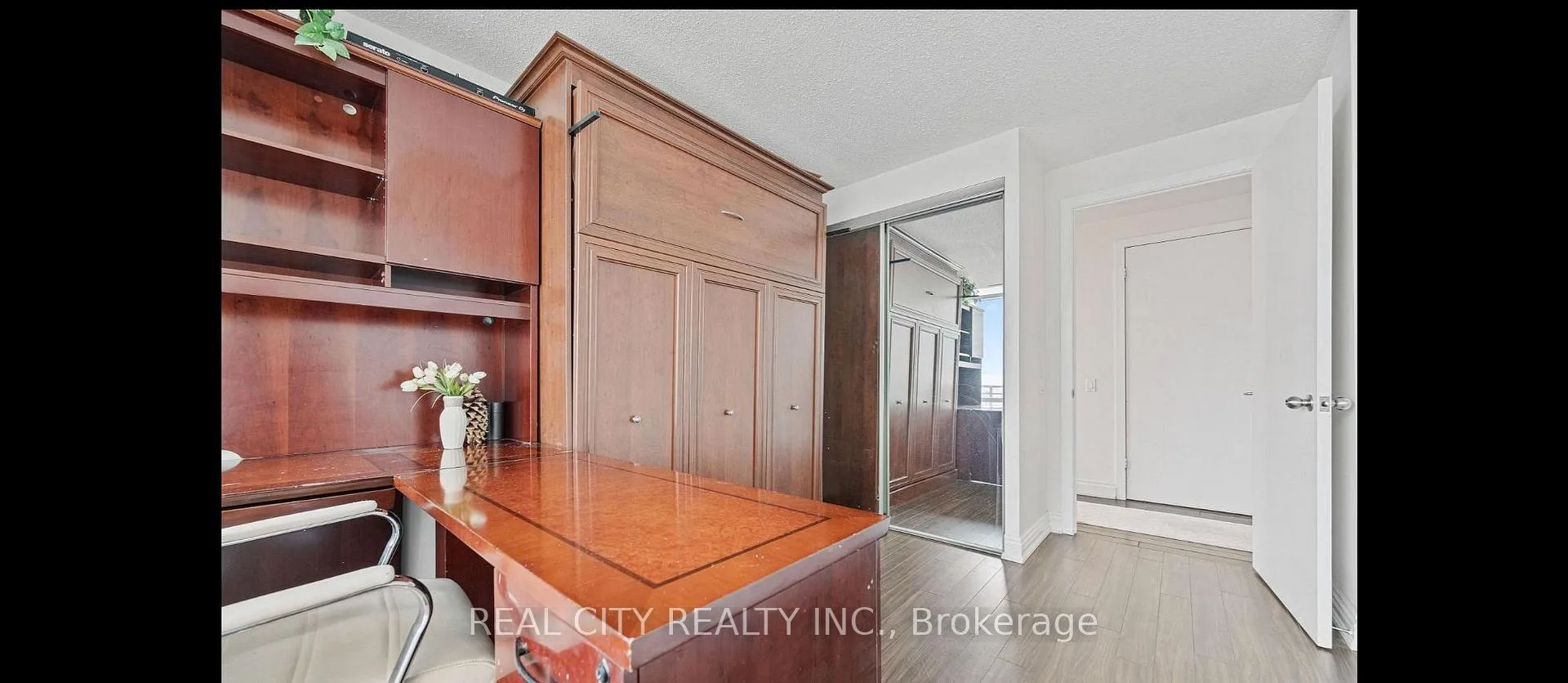 Photo 14 of Unit 801E, 500 Queens Quay W, Toronto, Waterfront Communities — HOMEH