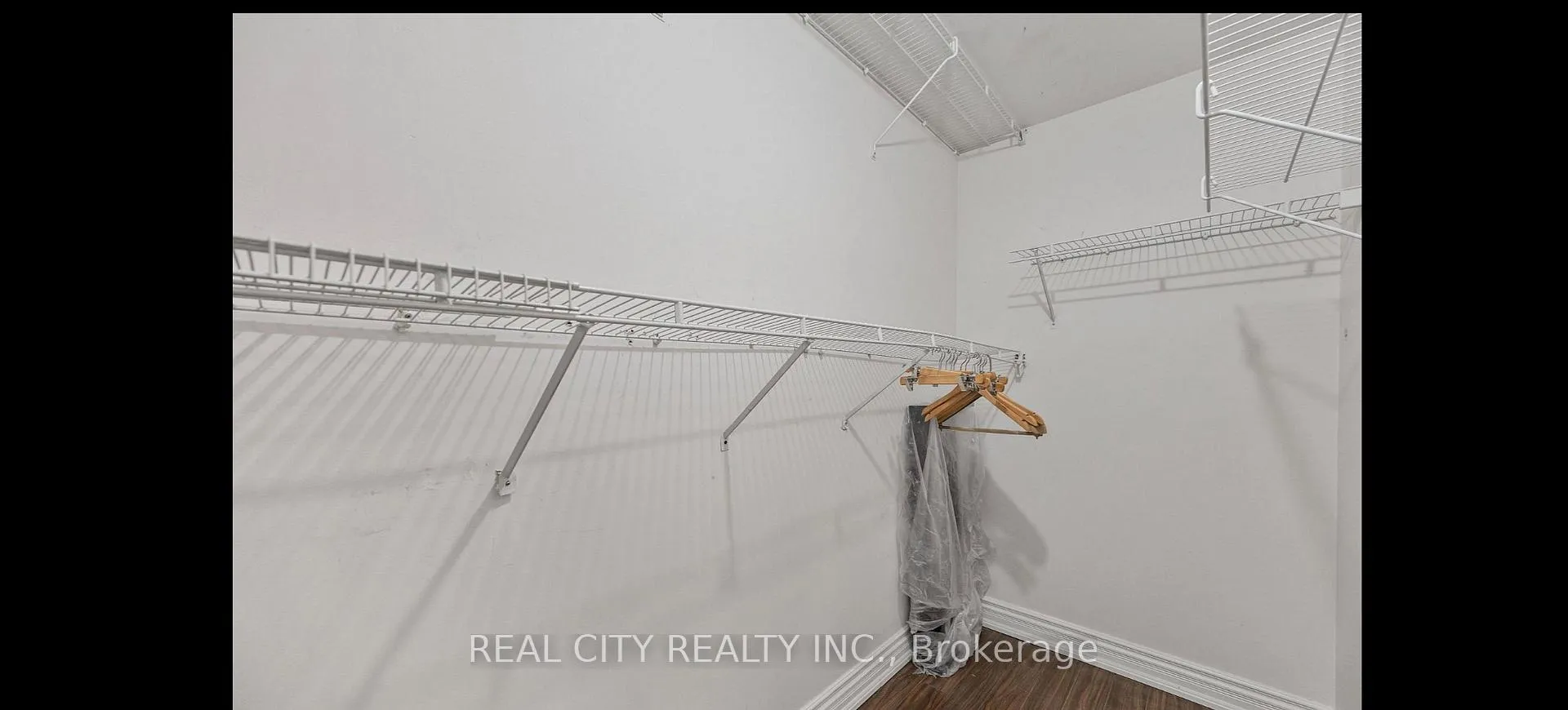 Photo 15 of Unit 801E, 500 Queens Quay W, Toronto, Waterfront Communities — HOMEH