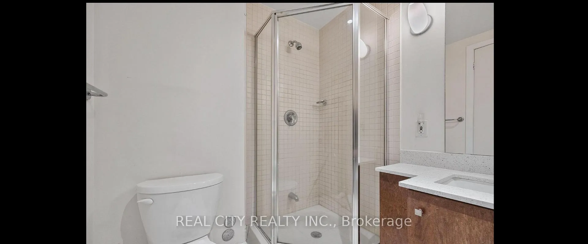 Photo 16 of Unit 801E, 500 Queens Quay W, Toronto, Waterfront Communities — HOMEH