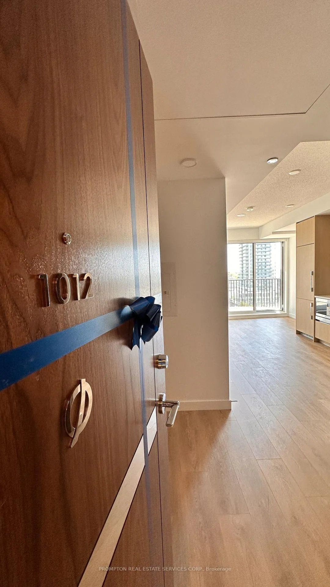 Front of Unit 1012, 75 Billes Heights
