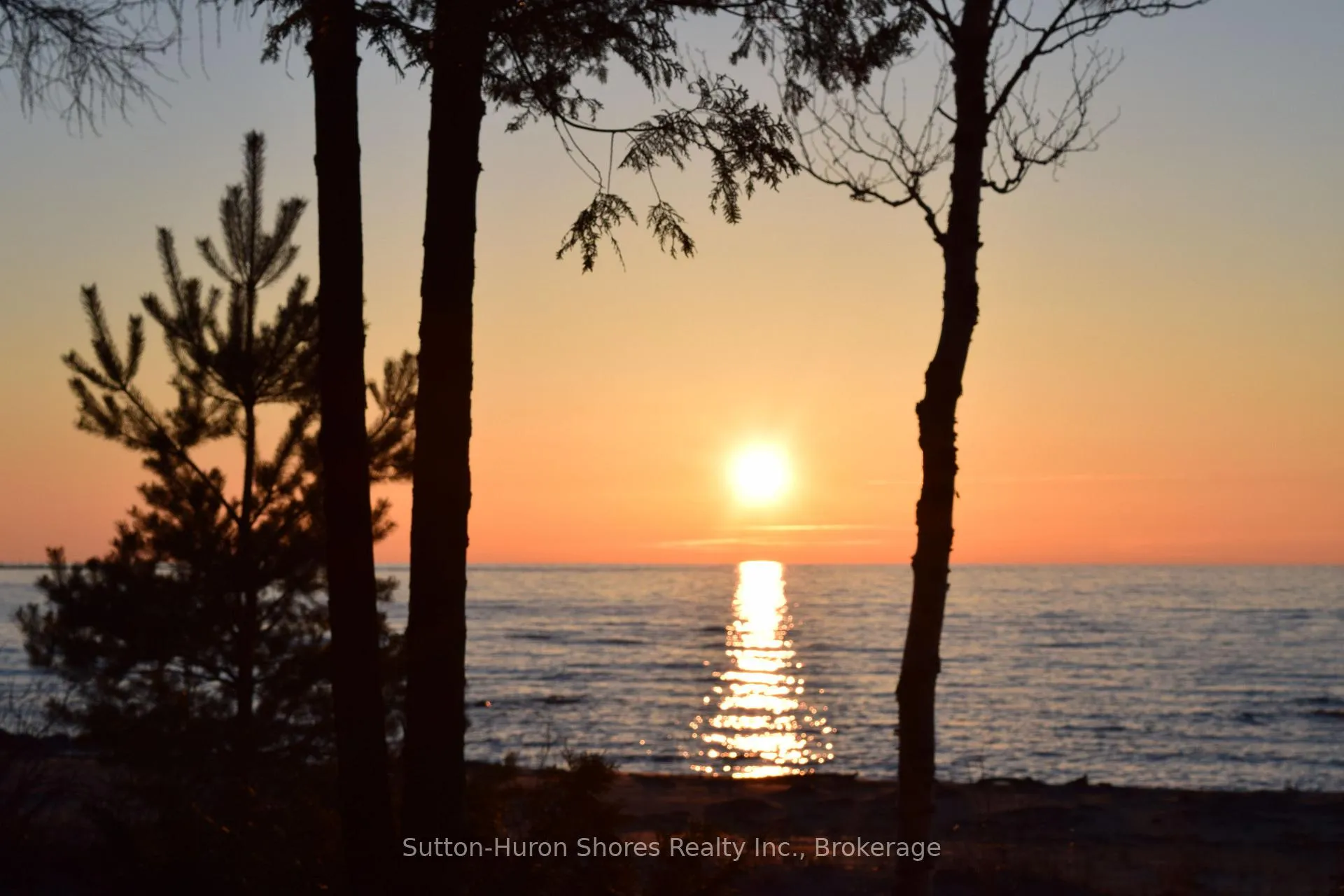 Photo 2 of 484 Sunset Drive, Kincardine — HOMEH