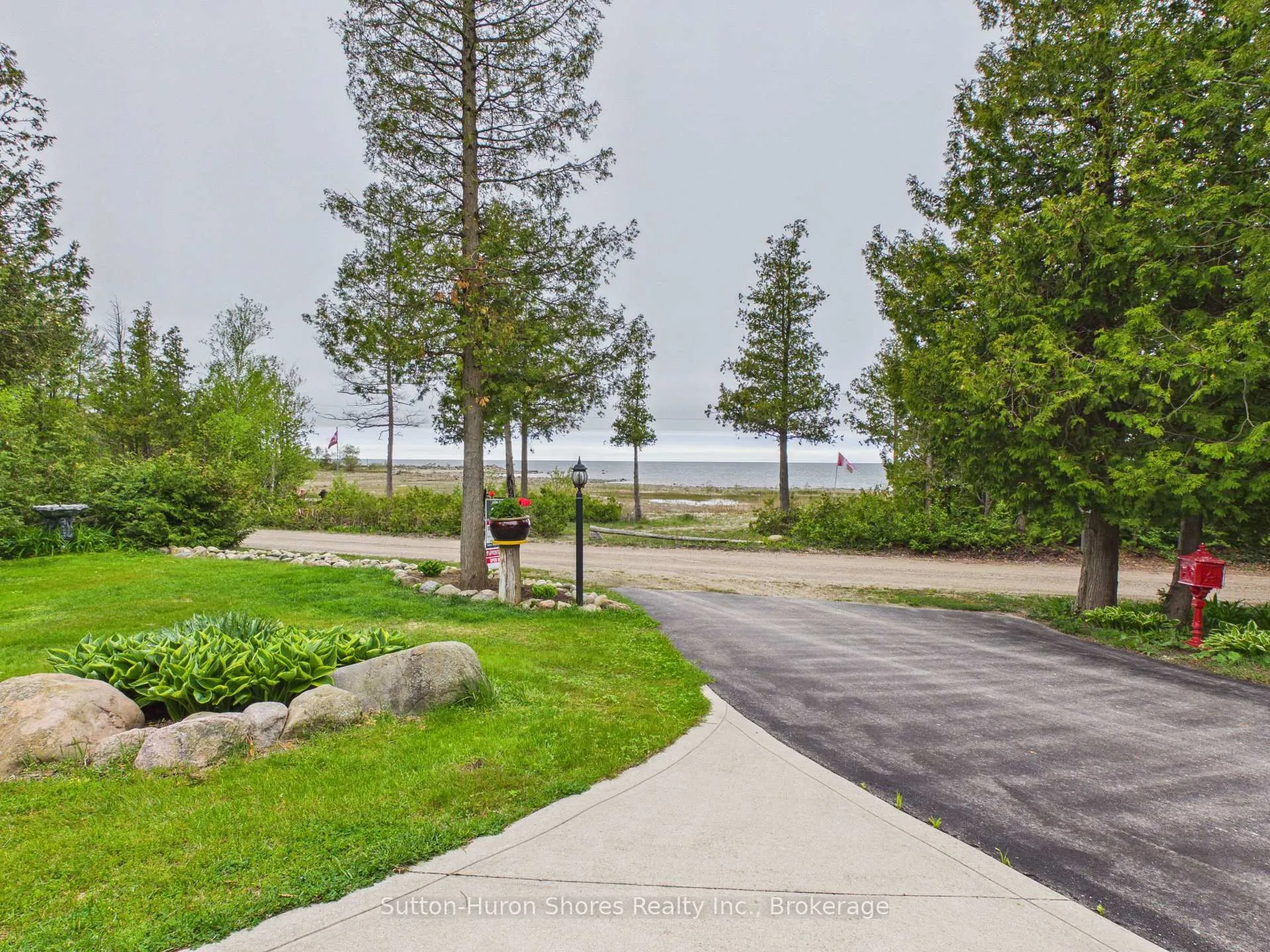Photo 3 of 484 Sunset Drive, Kincardine — HOMEH