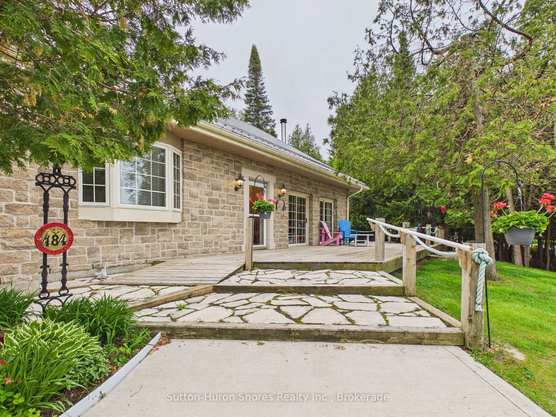 Photo 5 of 484 Sunset Drive, Kincardine — HOMEH