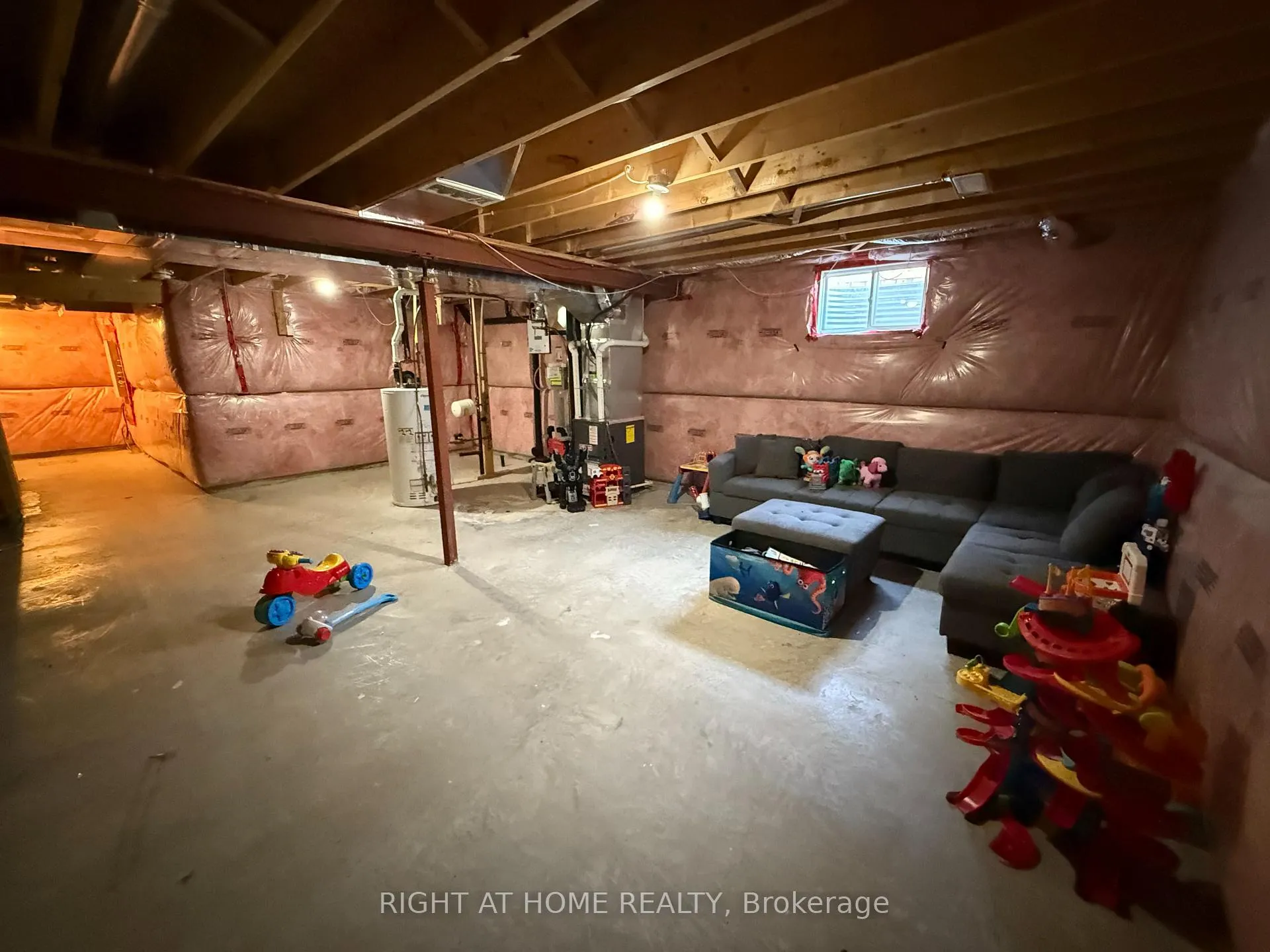 Photo 16 of 133 Templewood Drive, Kitchener, Brigadoon — HOMEH