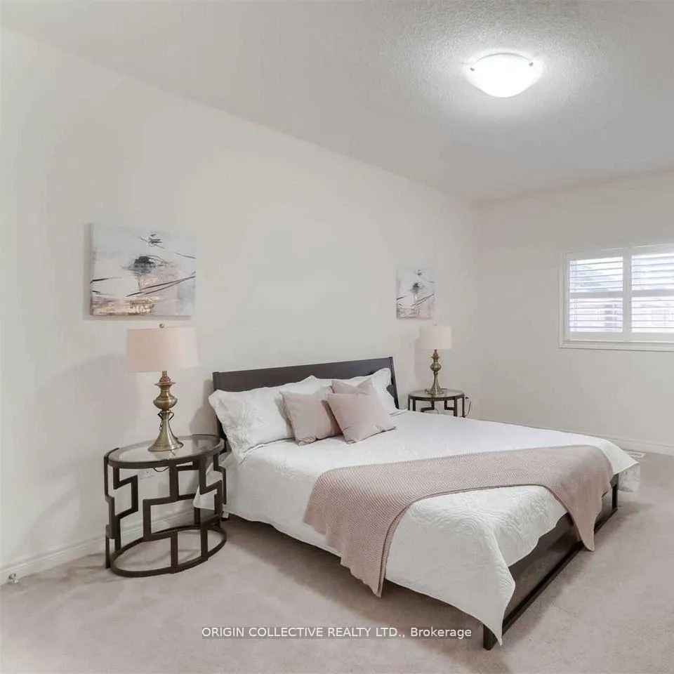 Photo 5 of 15 Germain Circle, Brampton, Credit Valley — HOMEH