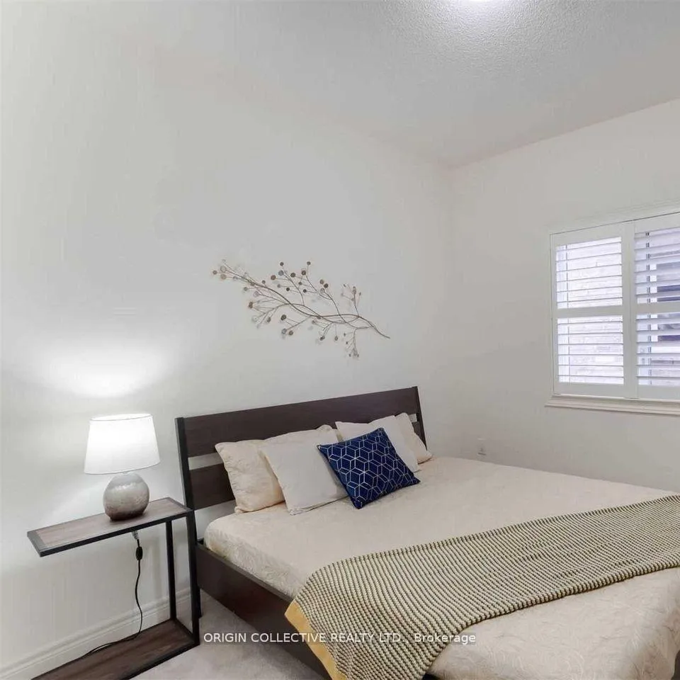 Photo 8 of 15 Germain Circle, Brampton, Credit Valley — HOMEH