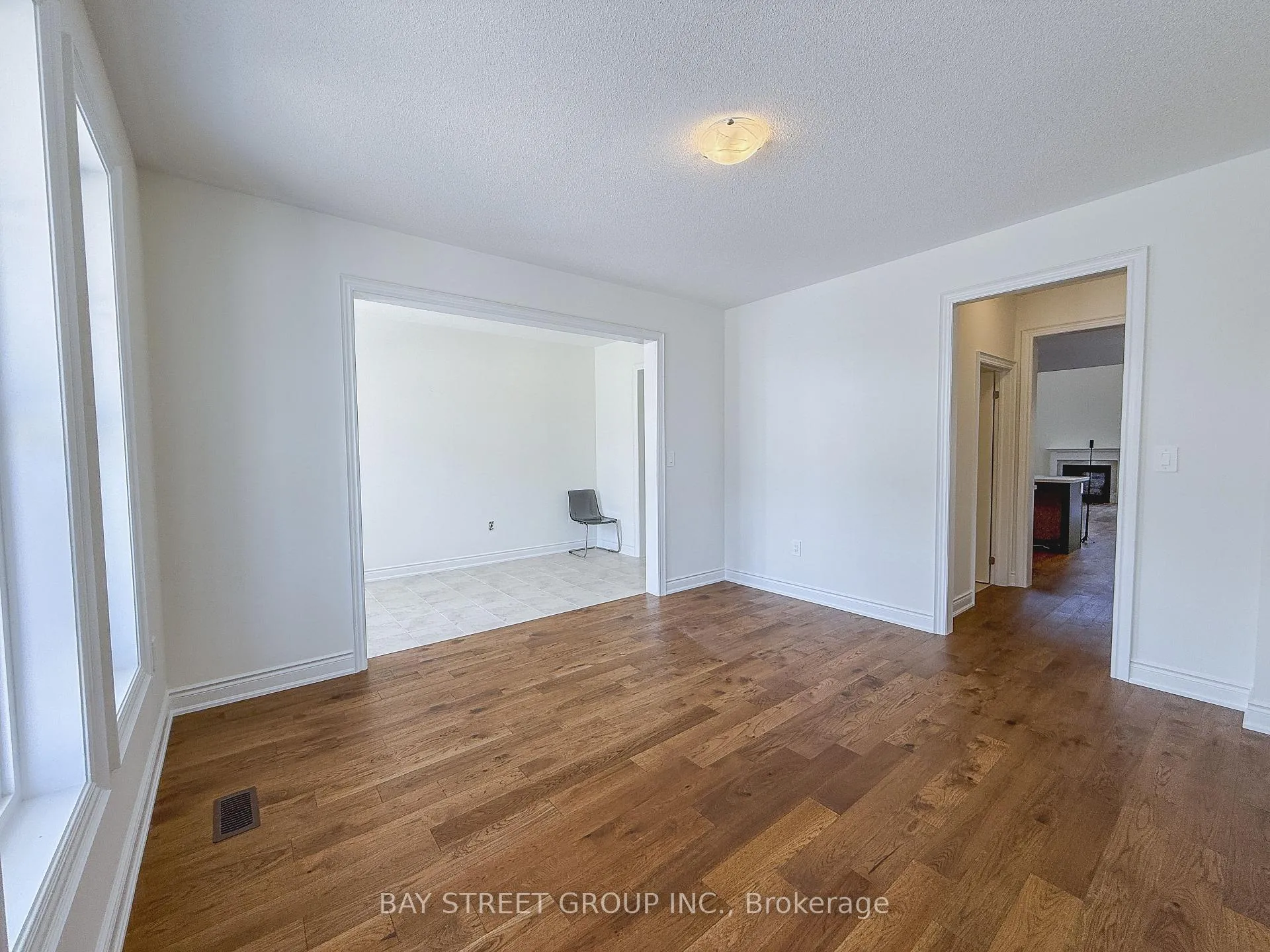 Photo 5 of 18 Shelson Place, Georgina, Sutton & Jackson's Point — HOMEH