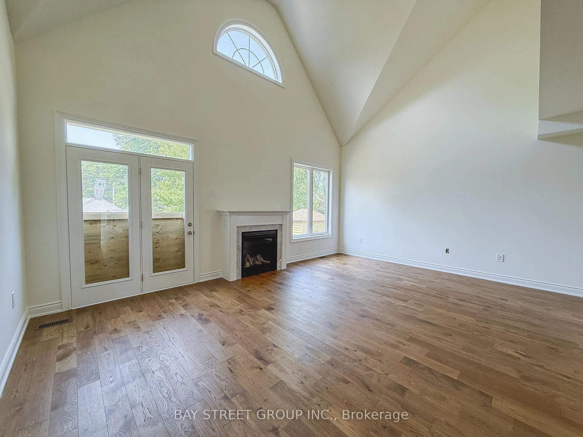 Photo 12 of 18 Shelson Place, Georgina, Sutton & Jackson's Point — HOMEH