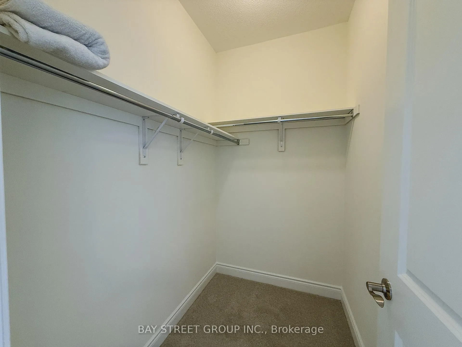 Photo 14 of 18 Shelson Place, Georgina, Sutton & Jackson's Point — HOMEH