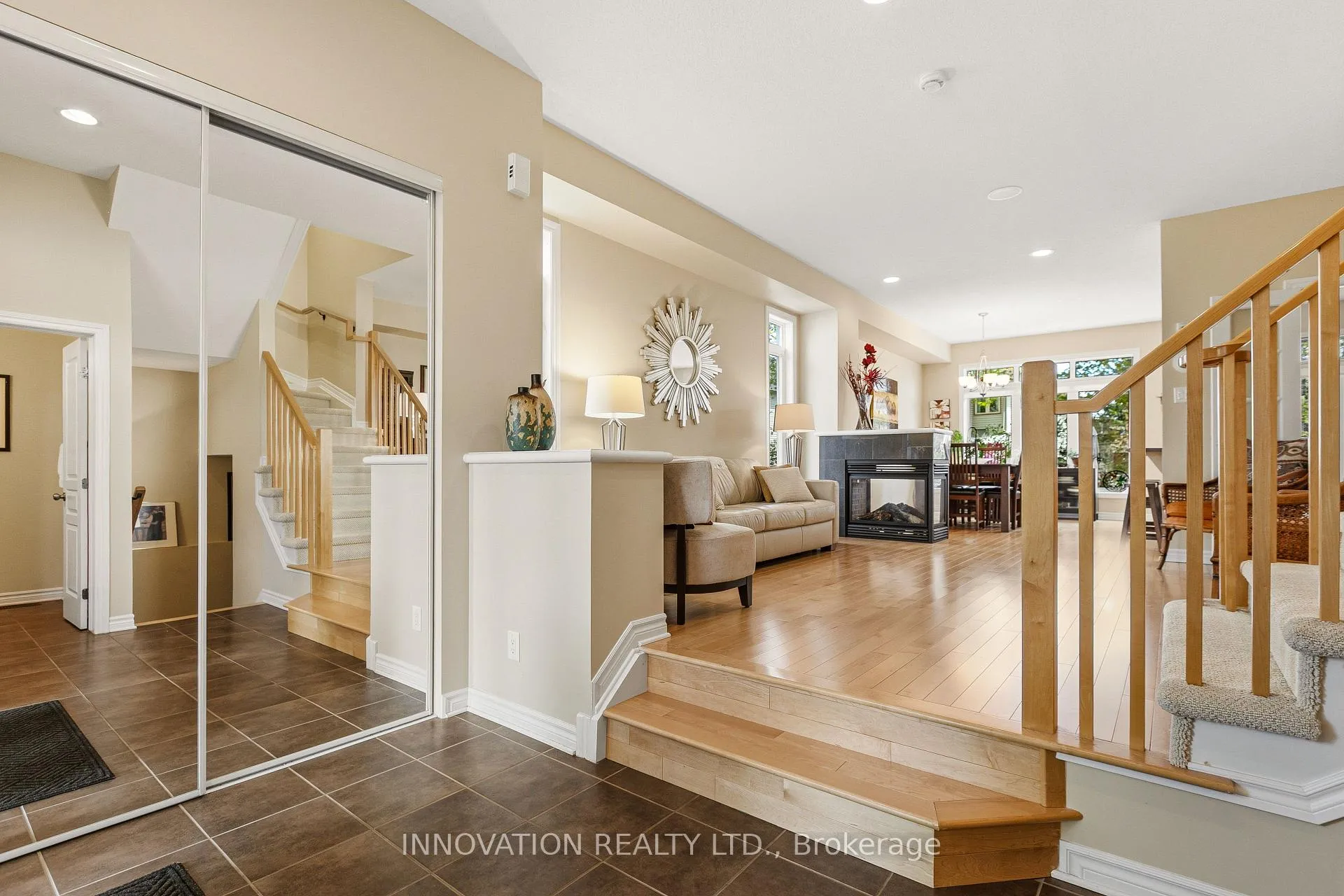 Photo 8 of 372 Kingbrook Drive, Ottawa, Kanata - Bridlewood — HOMEH