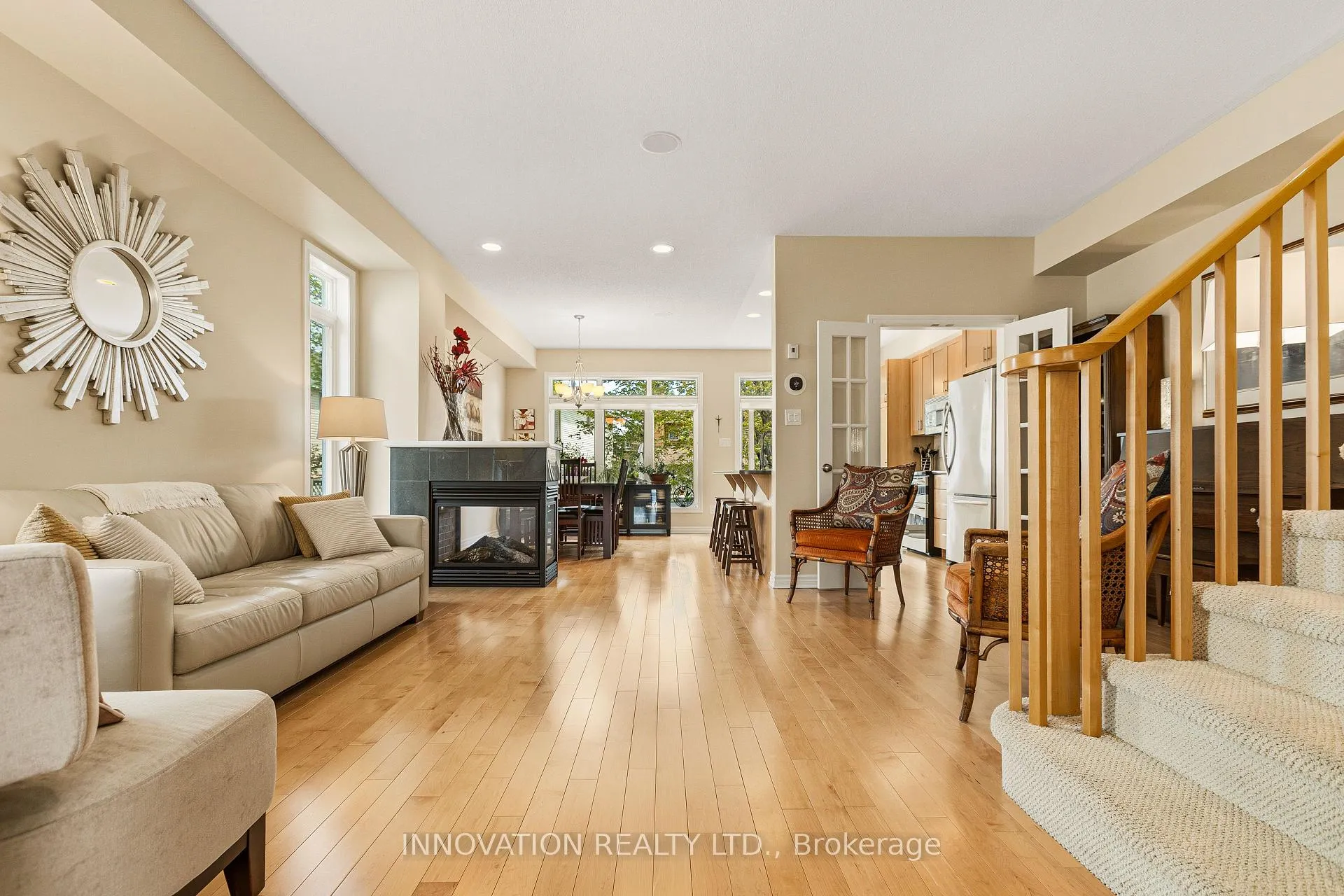 Photo 9 of 372 Kingbrook Drive, Ottawa, Kanata - Bridlewood — HOMEH